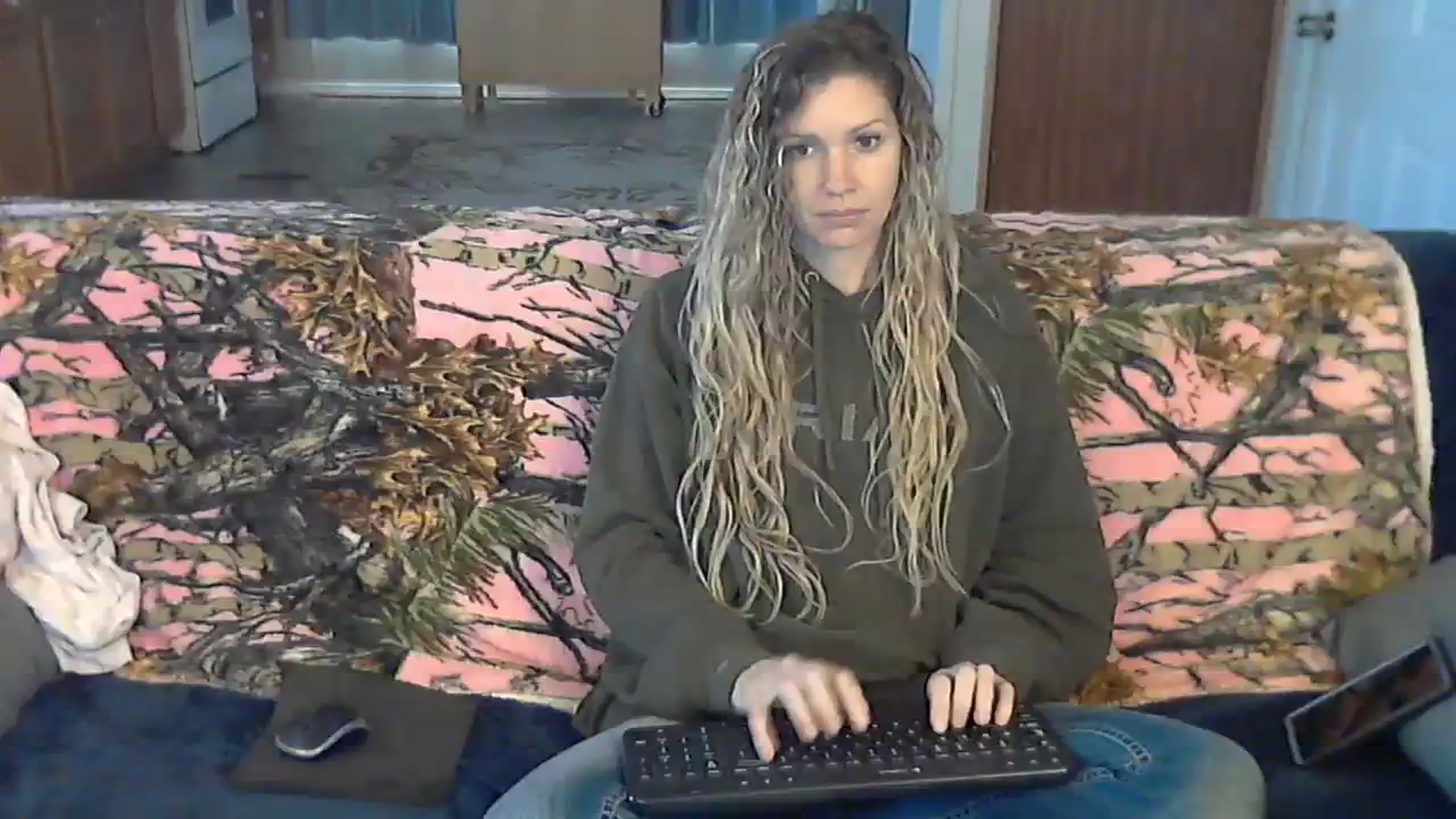 Gallery image thumbnail from SouthernNsexi's myfreecams stream on, 12/10/2023, 14:34 image 11 of 20