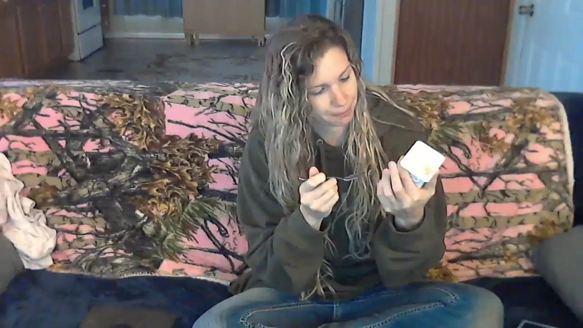 Gallery image thumbnail from SouthernNsexi's myfreecams stream on, 12/10/2023, 14:34 image 4 of 20