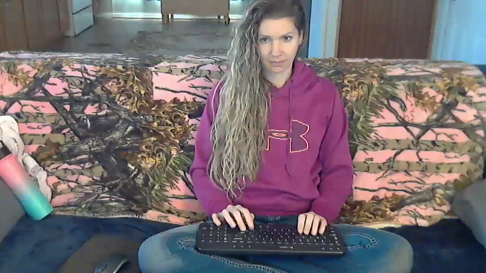 Gallery image thumbnail from SouthernNsexi's myfreecams stream on, 12/11/2023, 15:08 image 17 of 20