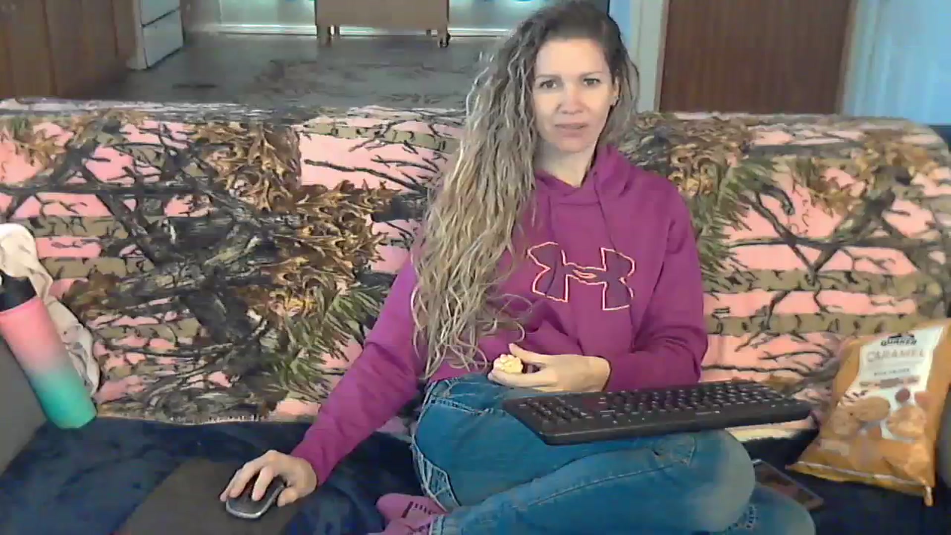 Gallery image thumbnail from SouthernNsexi's myfreecams stream on, 12/11/2023, 15:08 image 2 of 20