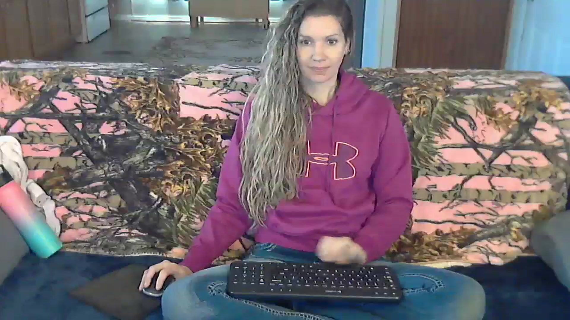 Gallery image thumbnail from SouthernNsexi's myfreecams stream on, 12/11/2023, 15:08 image 20 of 20