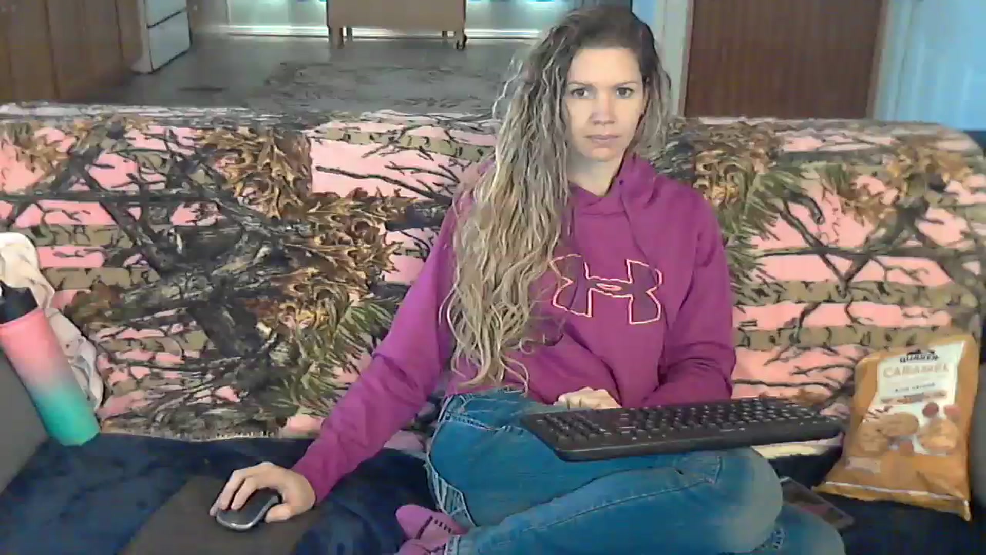Gallery image thumbnail from SouthernNsexi's myfreecams stream on, 12/11/2023, 15:08 image 7 of 20