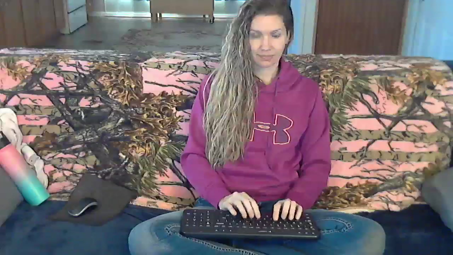 Gallery image thumbnail from SouthernNsexi's myfreecams stream on, 12/11/2023, 15:08 image 19 of 20
