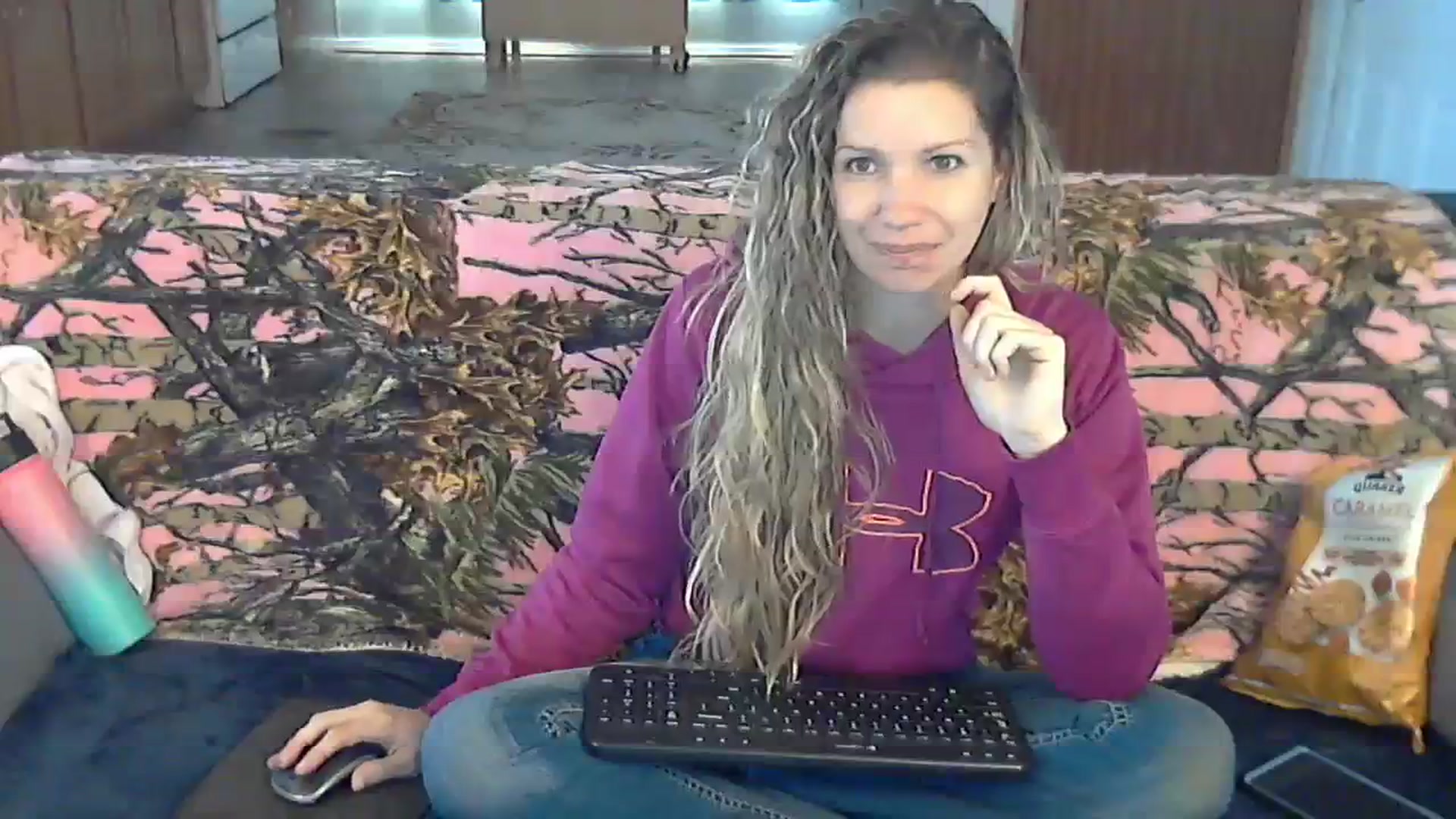 Gallery image thumbnail from SouthernNsexi's myfreecams stream on, 12/11/2023, 15:08 image 10 of 20