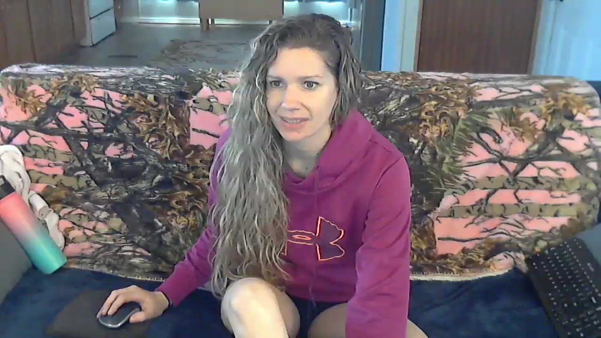 Gallery image thumbnail from SouthernNsexi's myfreecams stream on, 12/11/2023, 17:20 image 4 of 20