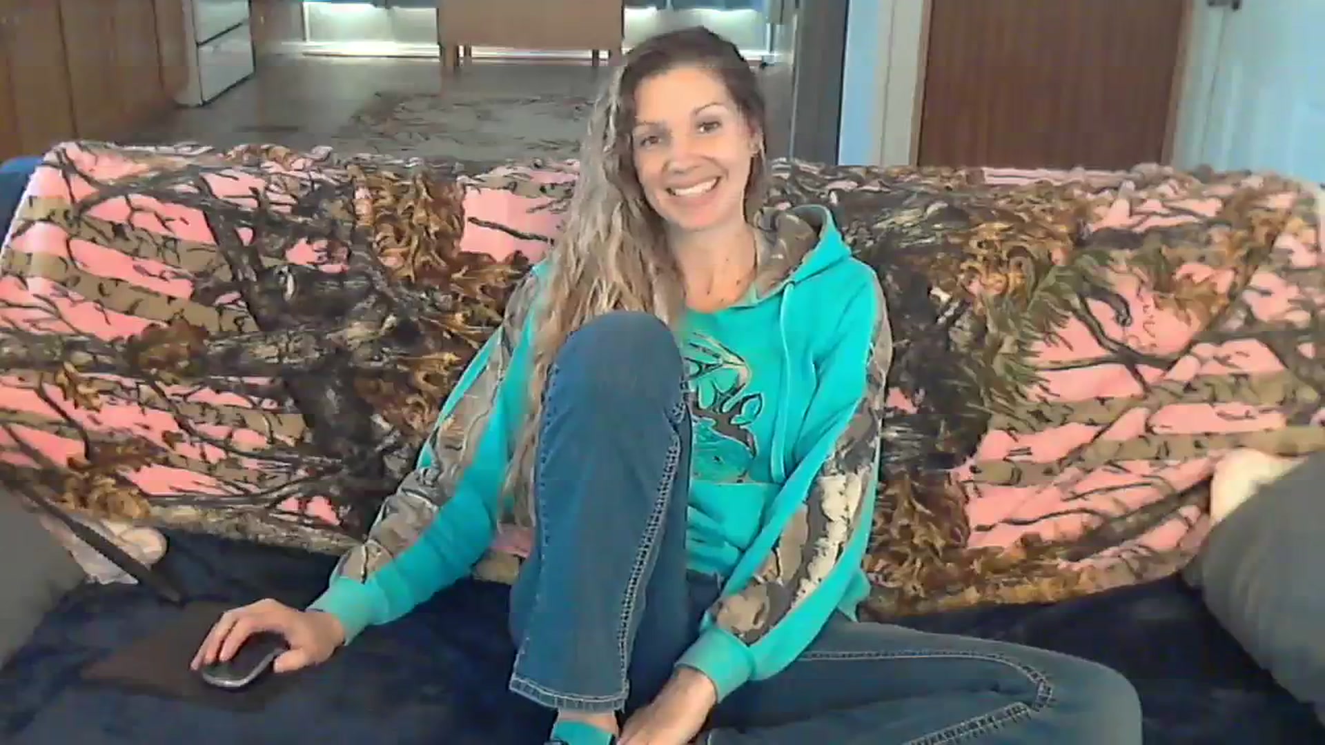 Gallery image thumbnail from SouthernNsexi's myfreecams stream on, 12/14/2023, 16:06 image 18 of 20