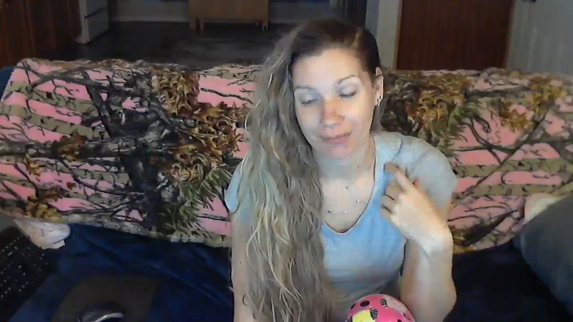 Gallery image thumbnail from SouthernNsexi's myfreecams stream on, 12/16/2023, 14:37 image 13 of 20
