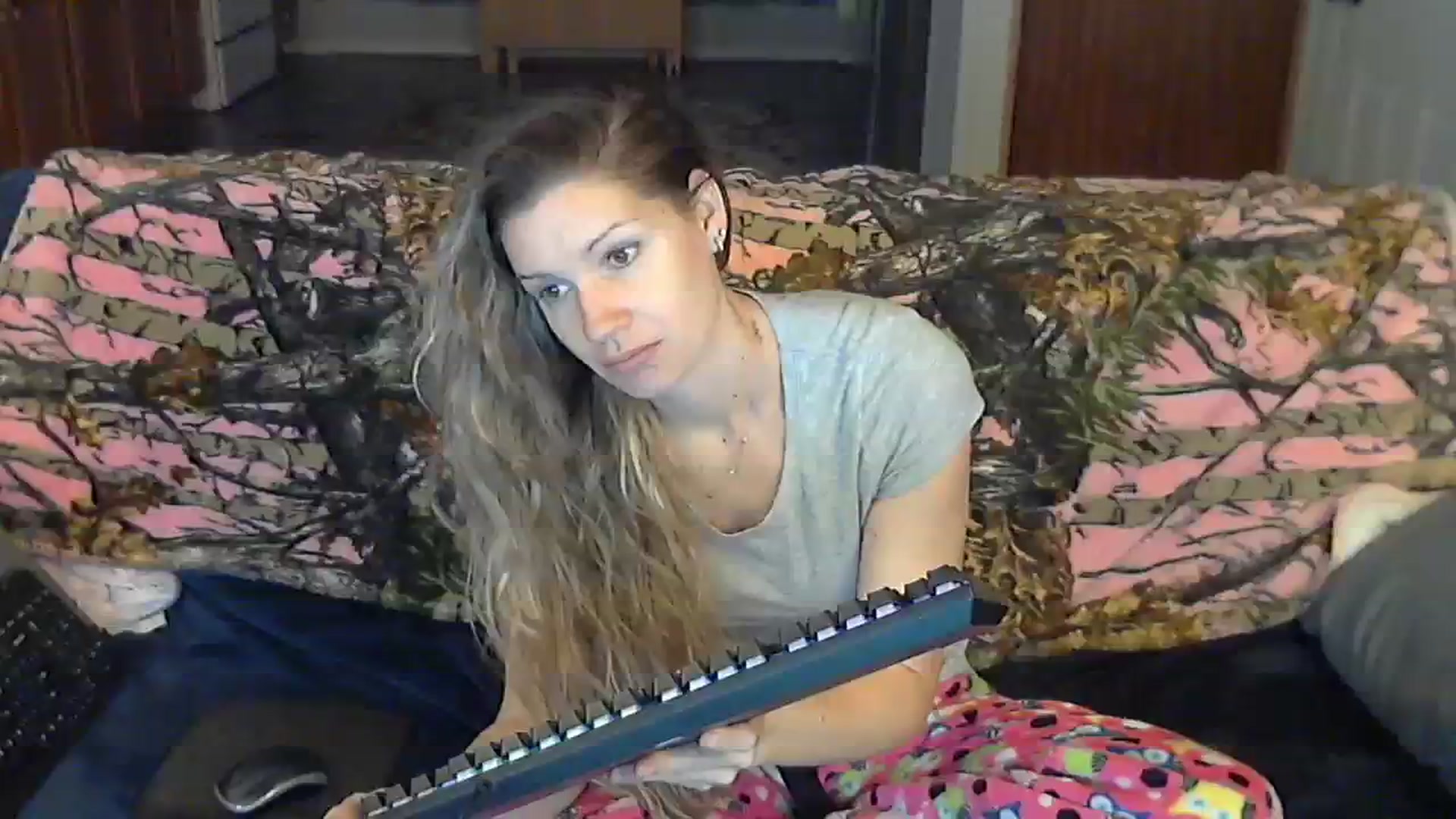 Gallery image thumbnail from SouthernNsexi's myfreecams stream on, 12/16/2023, 14:37 image 1 of 20
