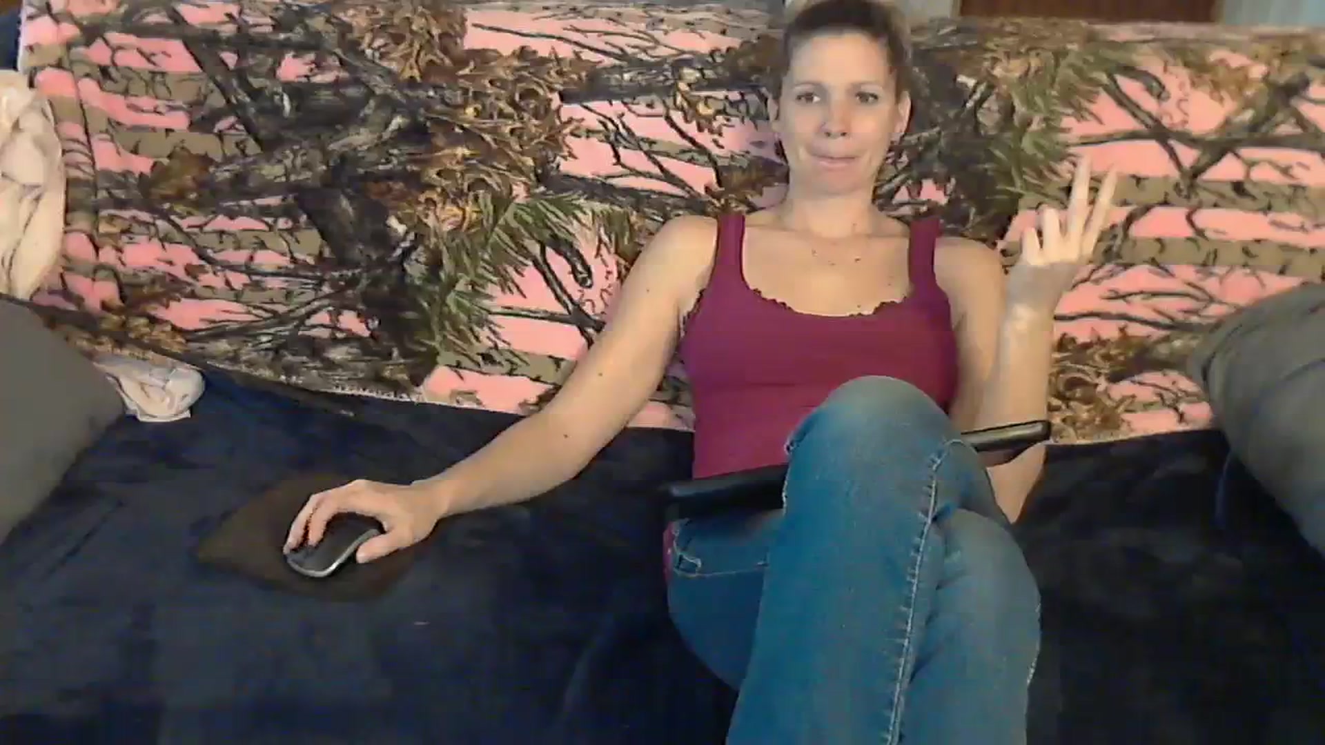 Gallery image thumbnail from SouthernNsexi's myfreecams stream on, 12/17/2023, 16:10 image 8 of 20