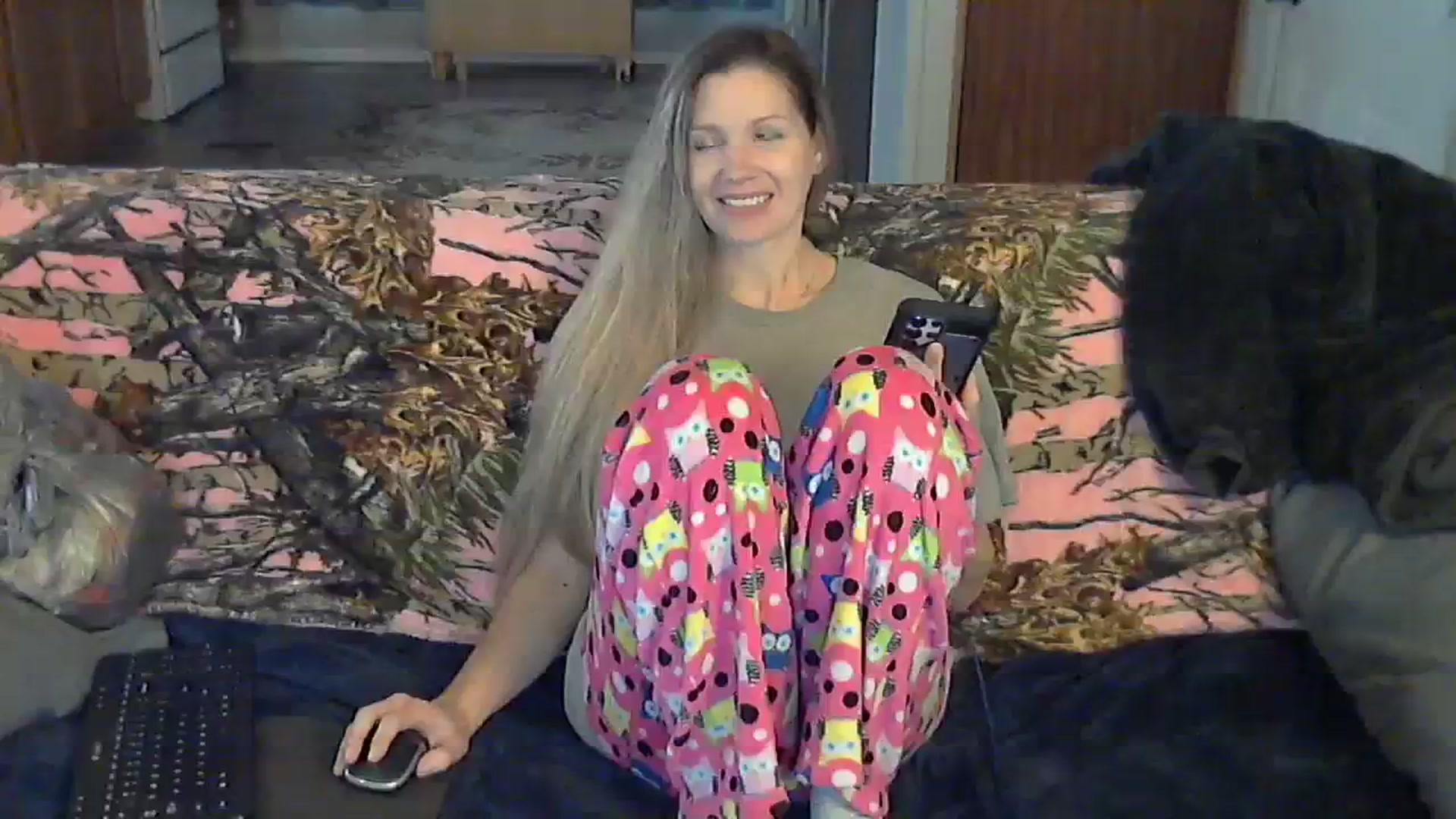 Gallery image thumbnail from SouthernNsexi's myfreecams stream on, 12/22/2023, 16:41 image 14 of 20