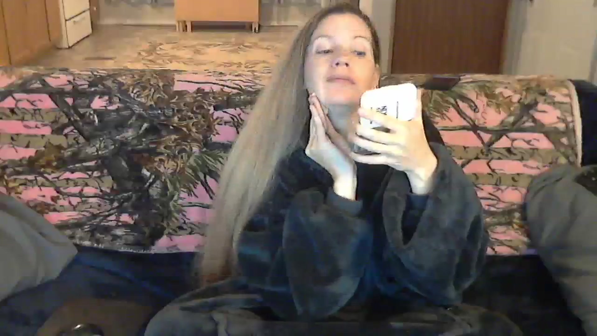 Gallery image thumbnail from SouthernNsexi's myfreecams stream on, 12/22/2023, 16:41 image 4 of 20