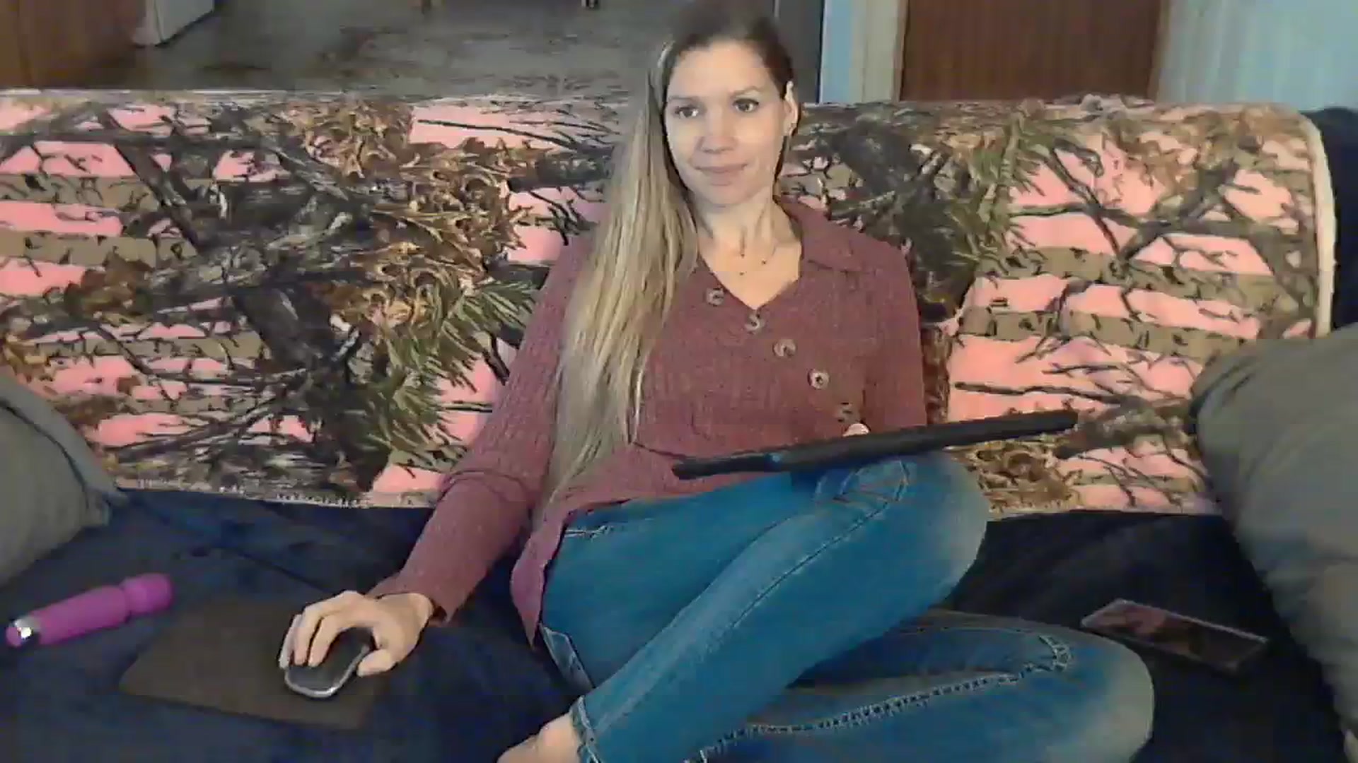 Gallery image thumbnail from SouthernNsexi's myfreecams stream on, 12/24/2023, 14:28 image 14 of 20