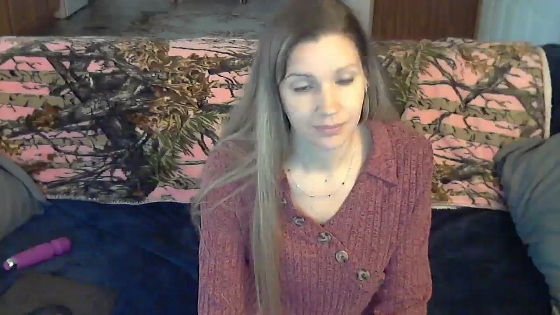 Gallery image thumbnail from SouthernNsexi's myfreecams stream on, 12/24/2023, 14:28 image 6 of 20
