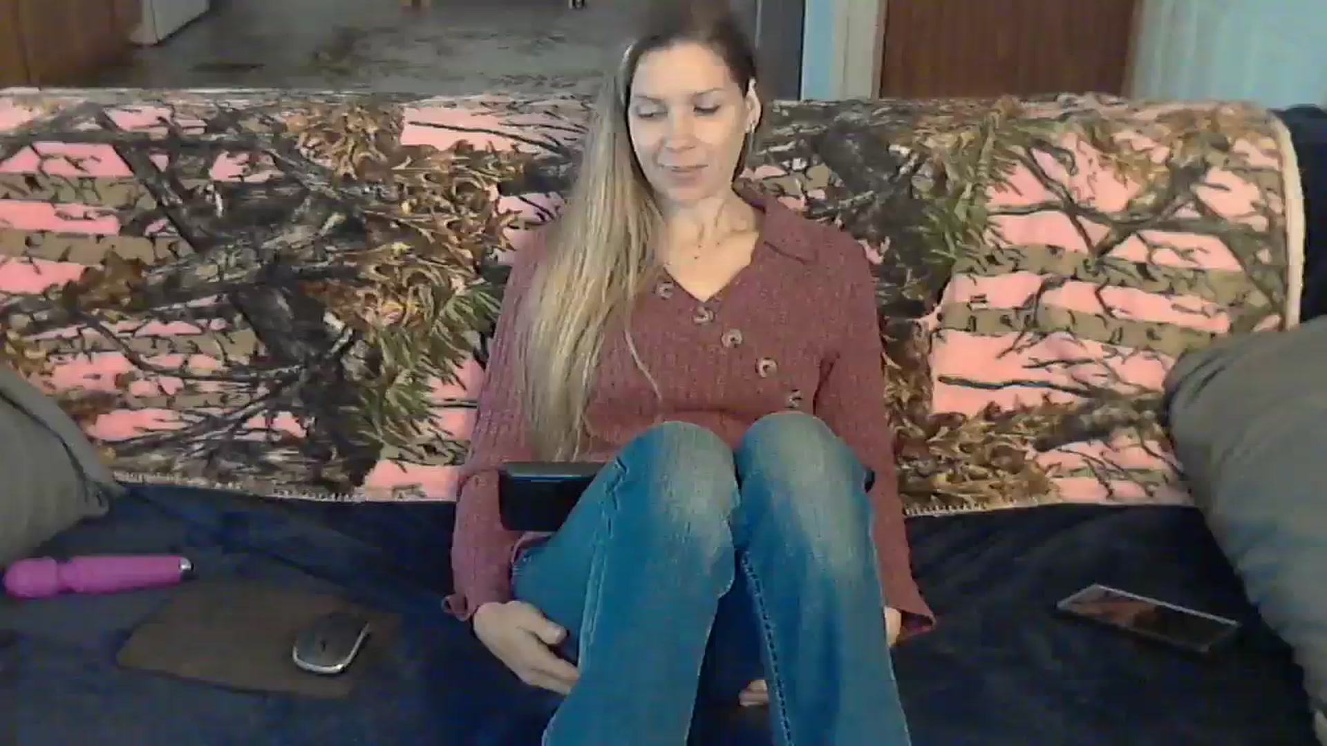 Gallery image thumbnail from SouthernNsexi's myfreecams stream on, 12/24/2023, 14:28 image 19 of 20
