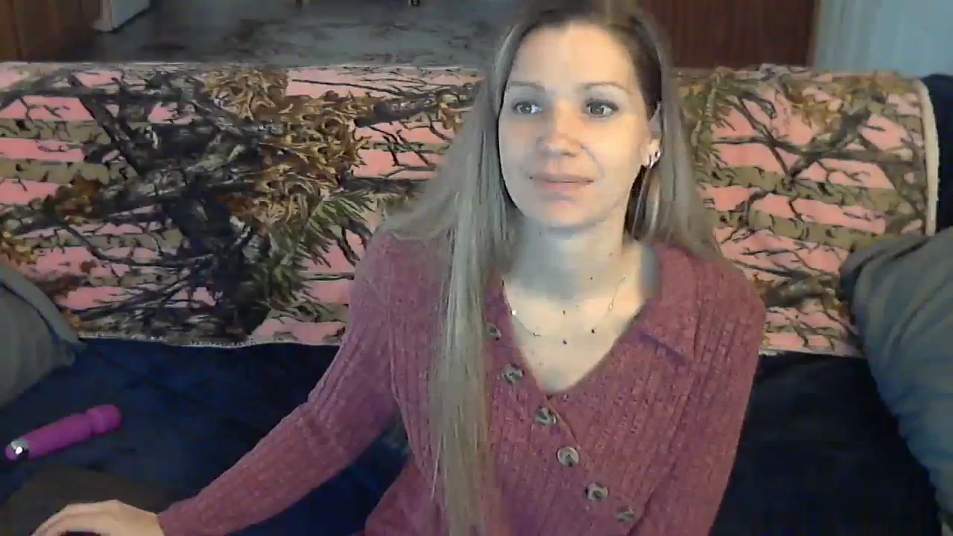 Gallery image thumbnail from SouthernNsexi's myfreecams stream on, 12/24/2023, 14:28 image 10 of 20