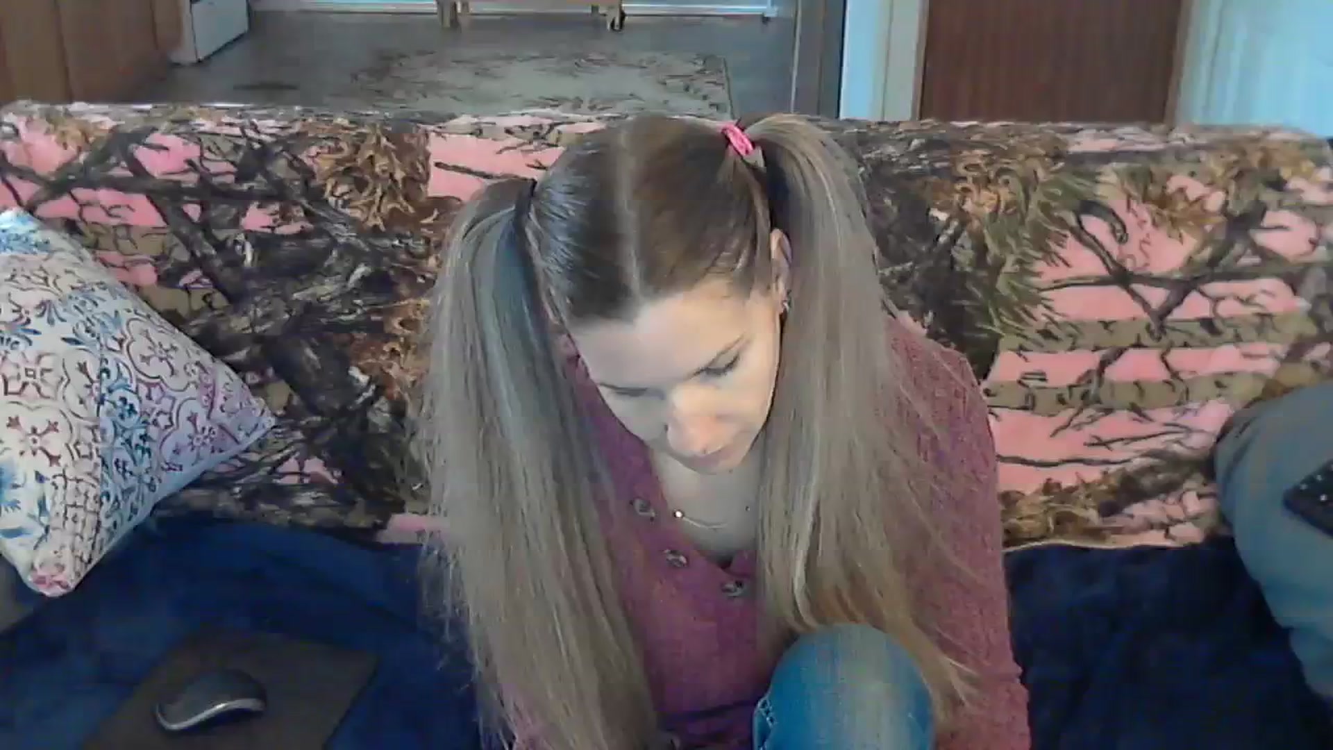 Gallery image thumbnail from SouthernNsexi's myfreecams stream on, 12/24/2023, 16:59 image 20 of 20