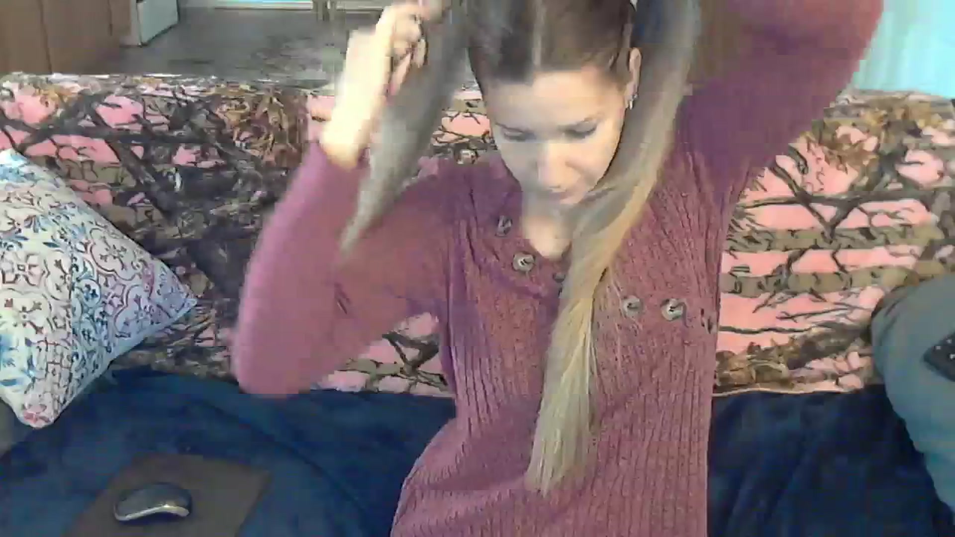 Gallery image thumbnail from SouthernNsexi's myfreecams stream on, 12/24/2023, 16:59 image 14 of 20