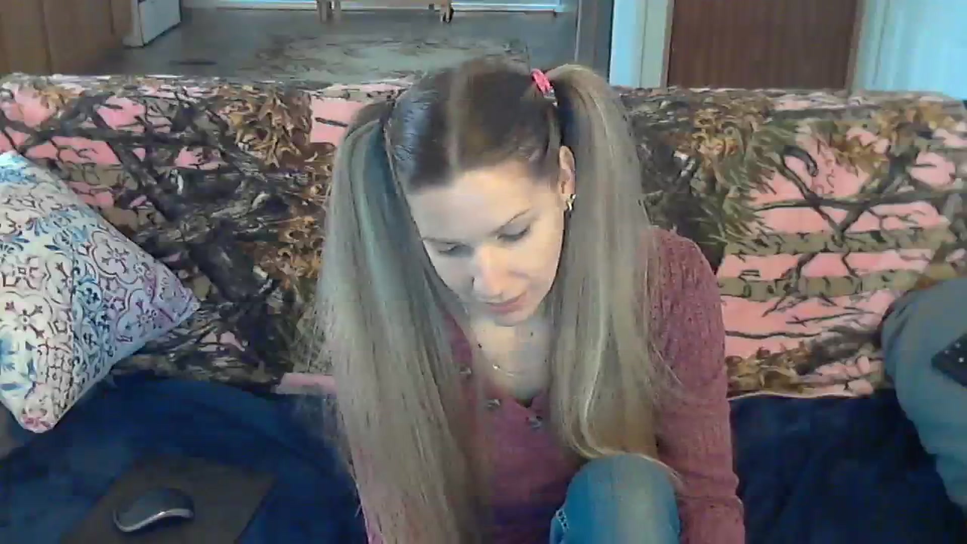 Gallery image thumbnail from SouthernNsexi's myfreecams stream on, 12/24/2023, 16:59 image 17 of 20