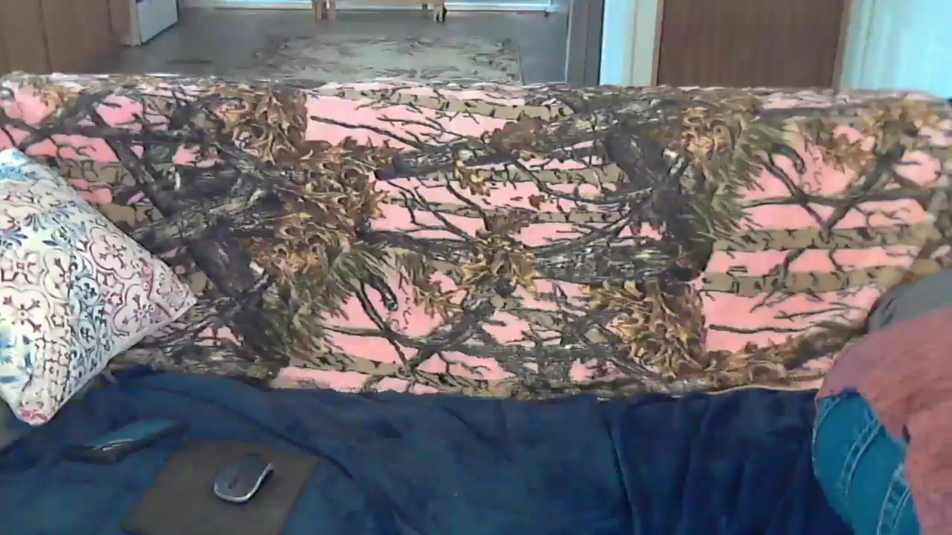 Gallery image thumbnail from SouthernNsexi's myfreecams stream on, 12/24/2023, 16:59 image 6 of 20