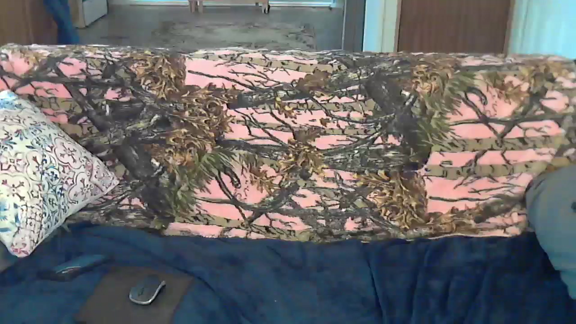 Gallery image thumbnail from SouthernNsexi's myfreecams stream on, 12/24/2023, 16:59 image 5 of 20