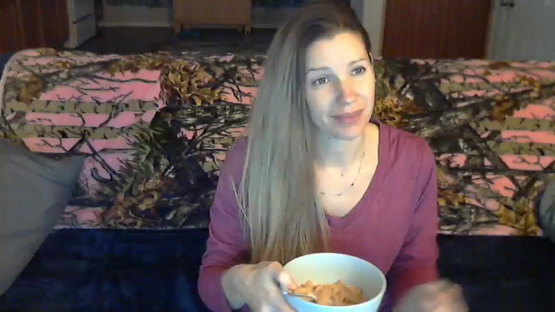 Gallery image thumbnail from SouthernNsexi's myfreecams stream on, 12/27/2023, 14:47 image 1 of 20