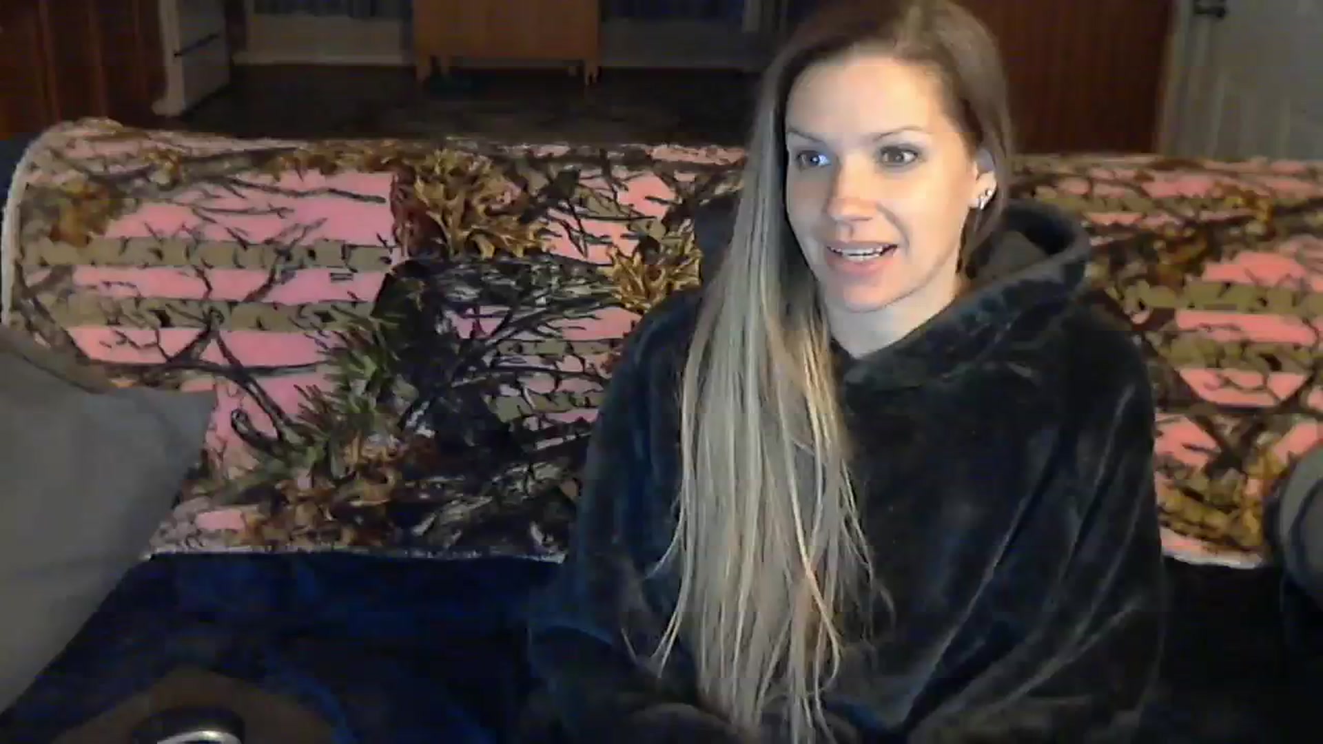 Gallery image thumbnail from SouthernNsexi's myfreecams stream on, 12/28/2023, 14:04 image 2 of 20