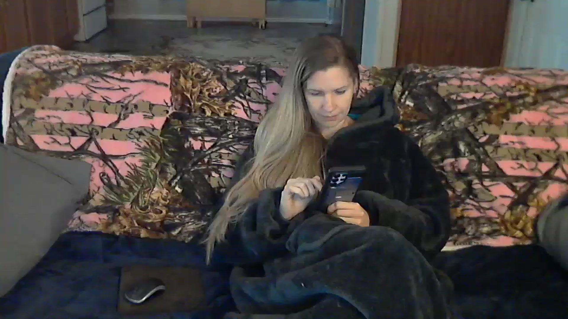 Gallery image thumbnail from SouthernNsexi's myfreecams stream on, 12/29/2023, 15:11 image 19 of 20