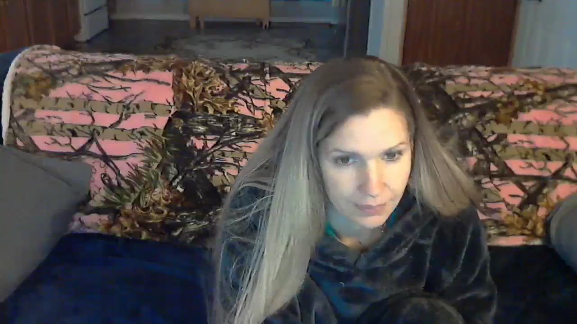 Gallery image thumbnail from SouthernNsexi's myfreecams stream on, 12/29/2023, 15:11 image 7 of 20