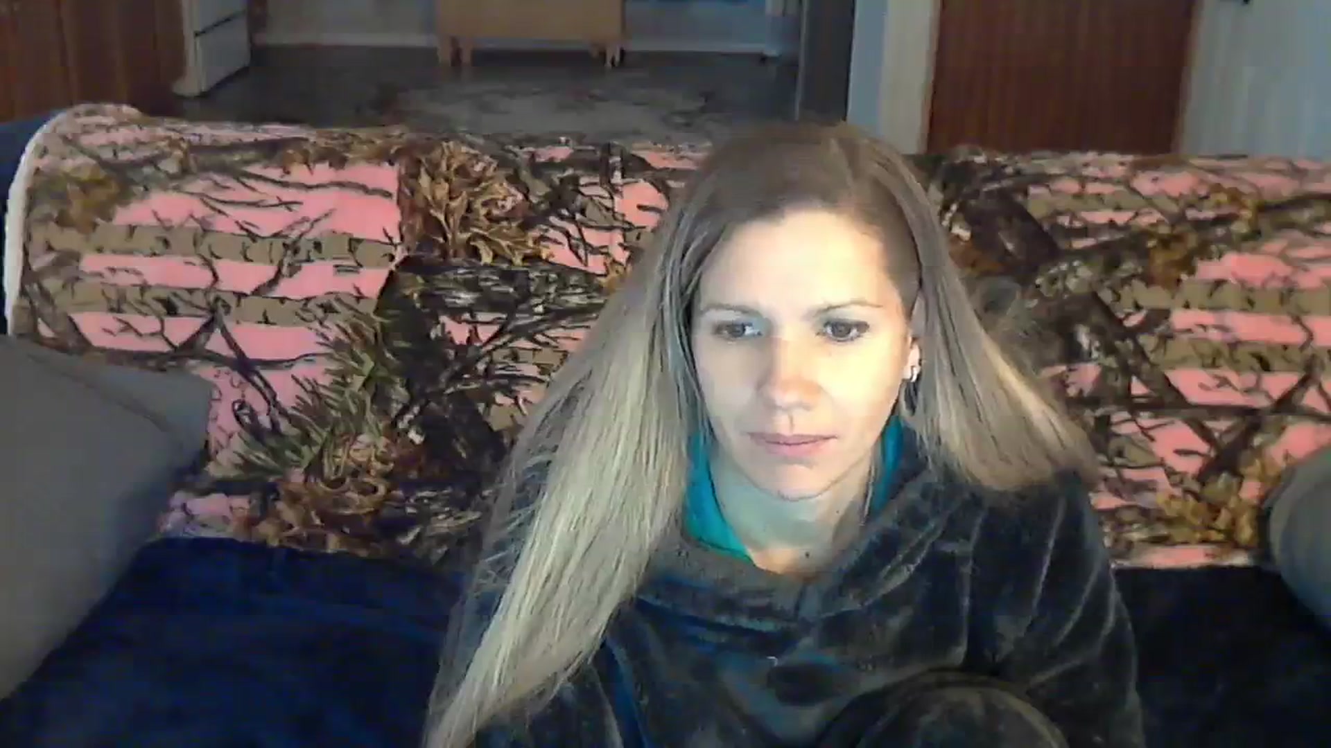 Gallery image thumbnail from SouthernNsexi's myfreecams stream on, 12/29/2023, 15:11 image 9 of 20