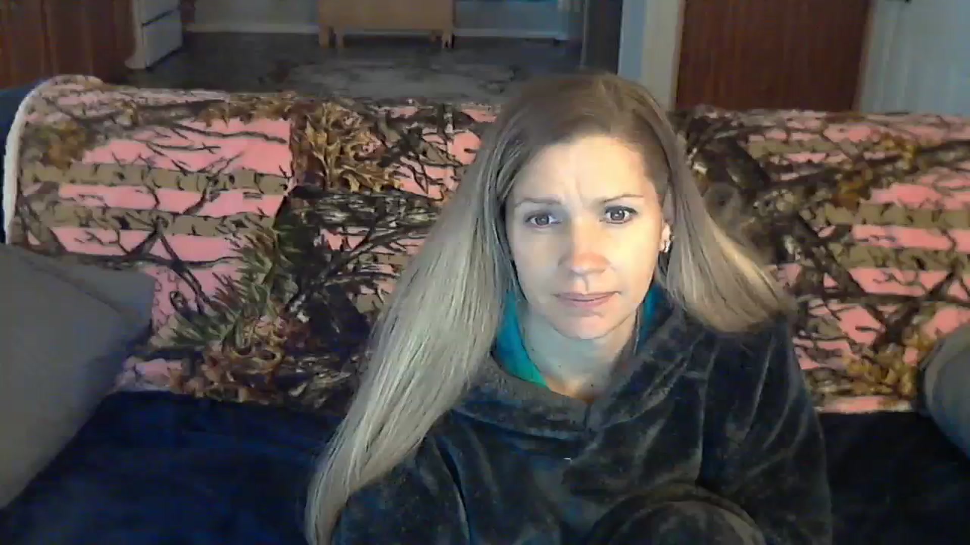 Gallery image thumbnail from SouthernNsexi's myfreecams stream on, 12/29/2023, 15:11 image 3 of 20