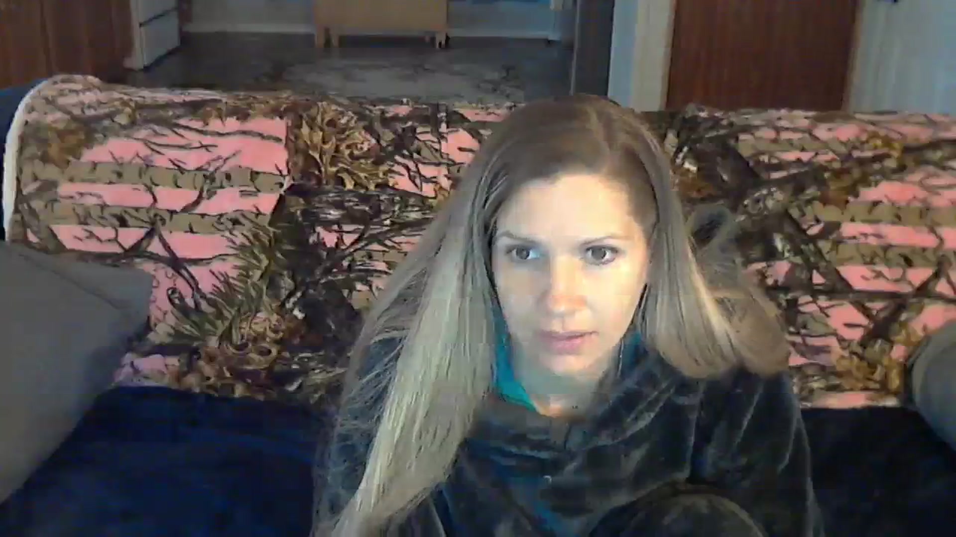 Gallery image thumbnail from SouthernNsexi's myfreecams stream on, 12/29/2023, 15:11 image 12 of 20