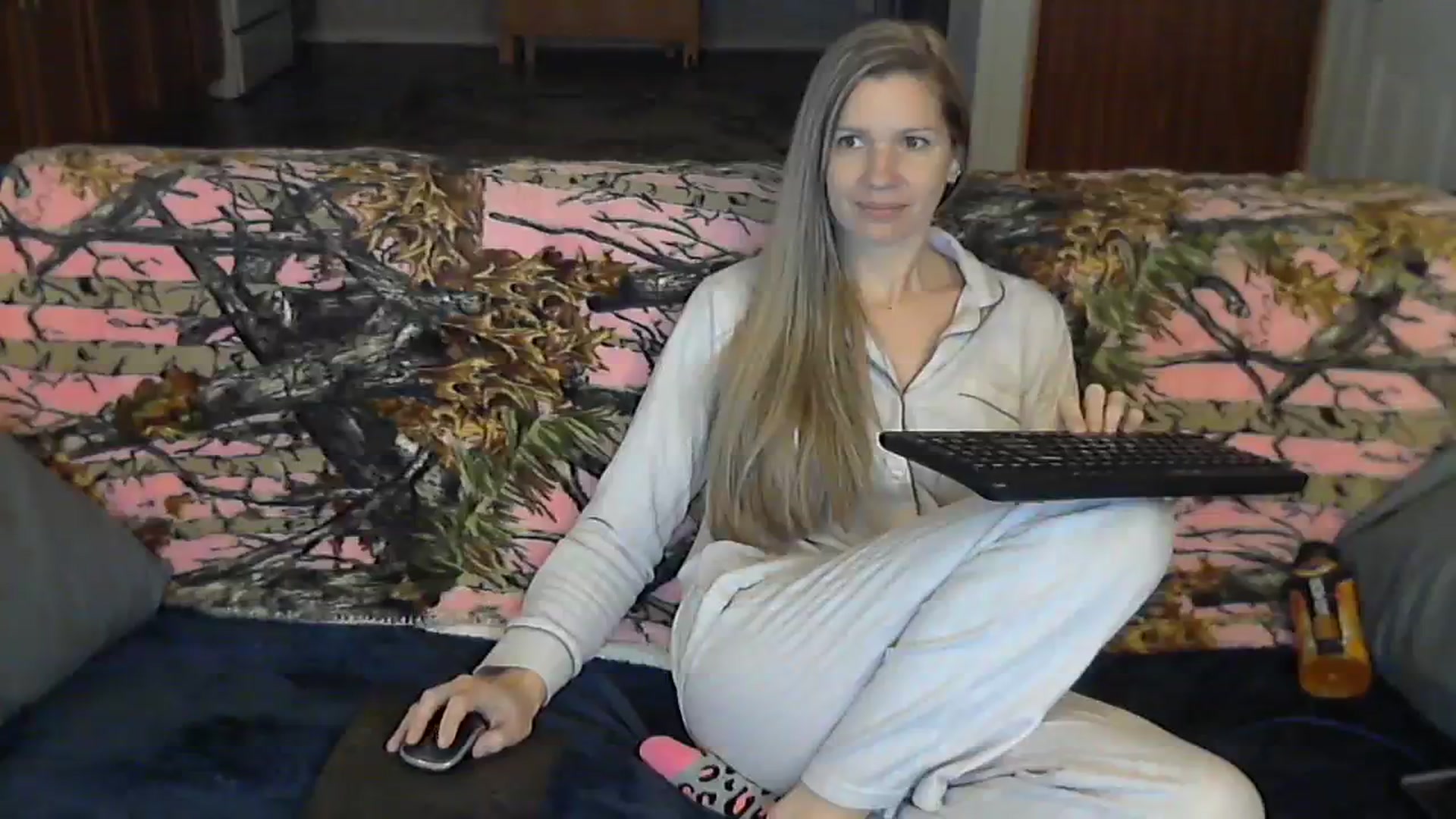 Gallery image thumbnail from SouthernNsexi's myfreecams stream on, 01/28/2024, 14:27 image 14 of 20