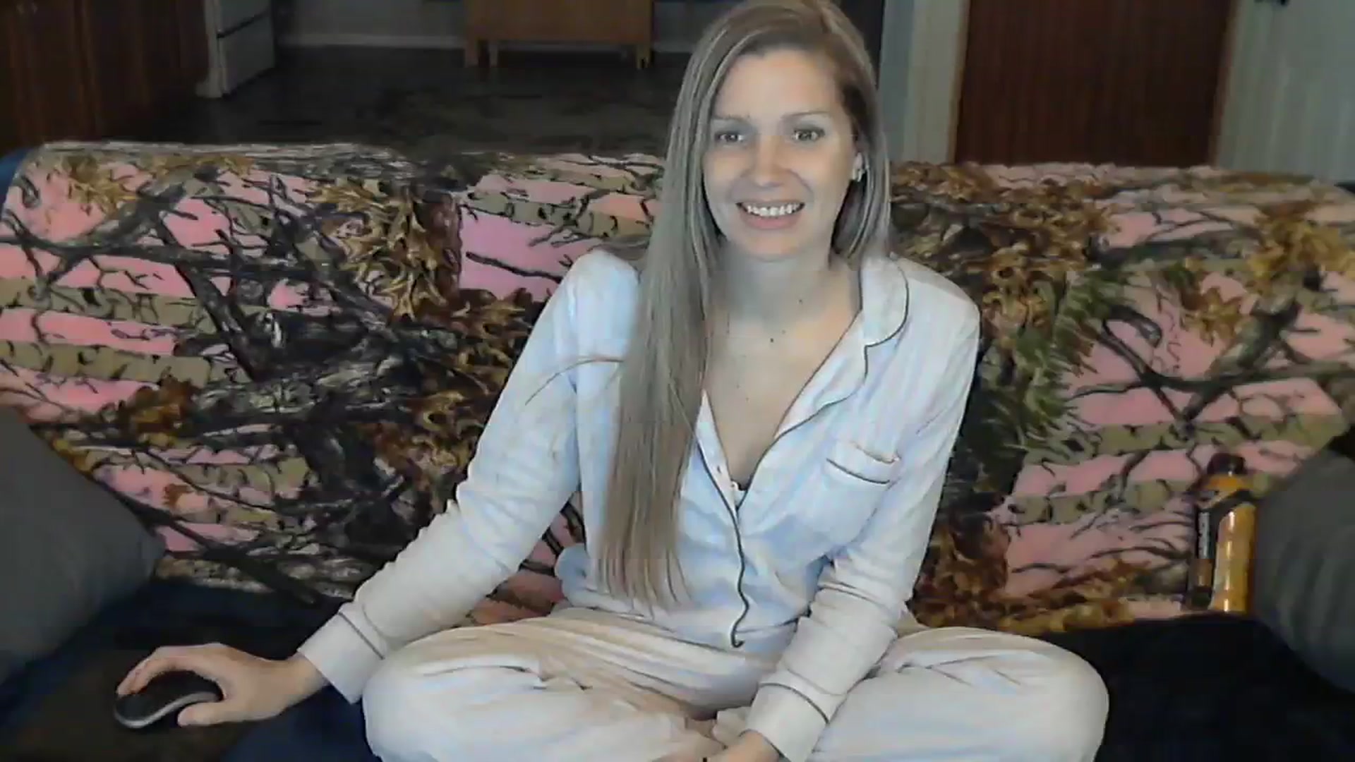 Gallery image thumbnail from SouthernNsexi's myfreecams stream on, 01/28/2024, 16:31 image 14 of 20