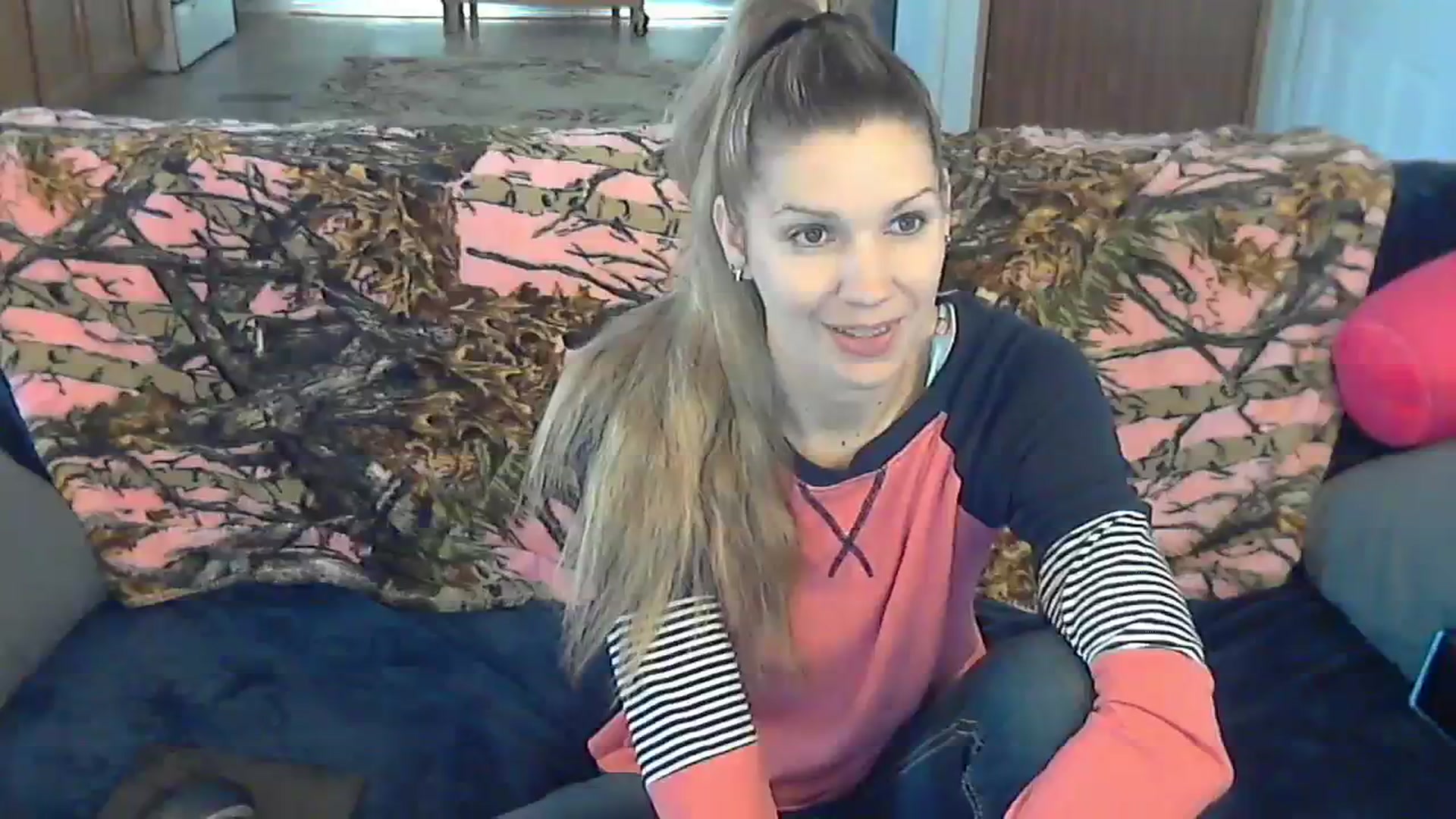Gallery image thumbnail from SouthernNsexi's myfreecams stream on, 03/02/2024, 15:41 image 13 of 20