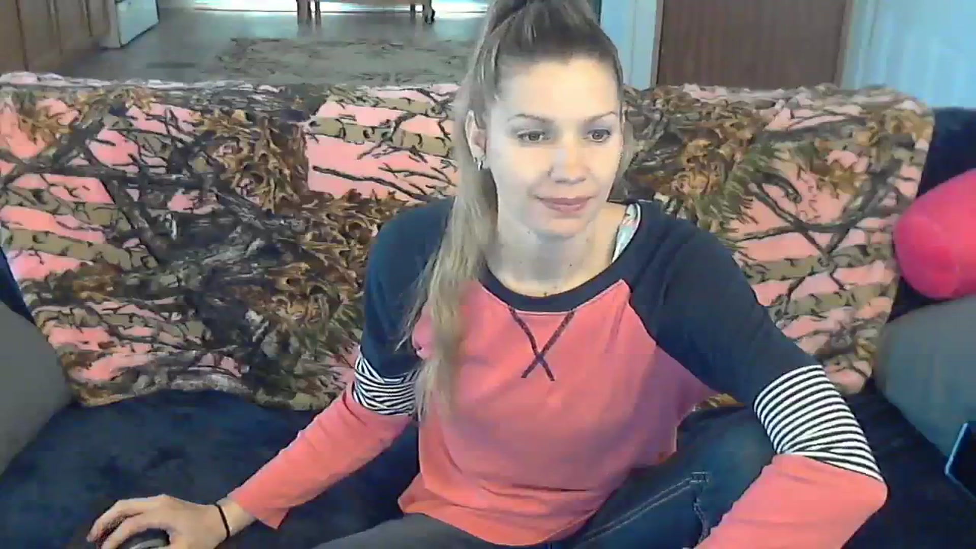 Gallery image thumbnail from SouthernNsexi's myfreecams stream on, 03/02/2024, 15:41 image 12 of 20