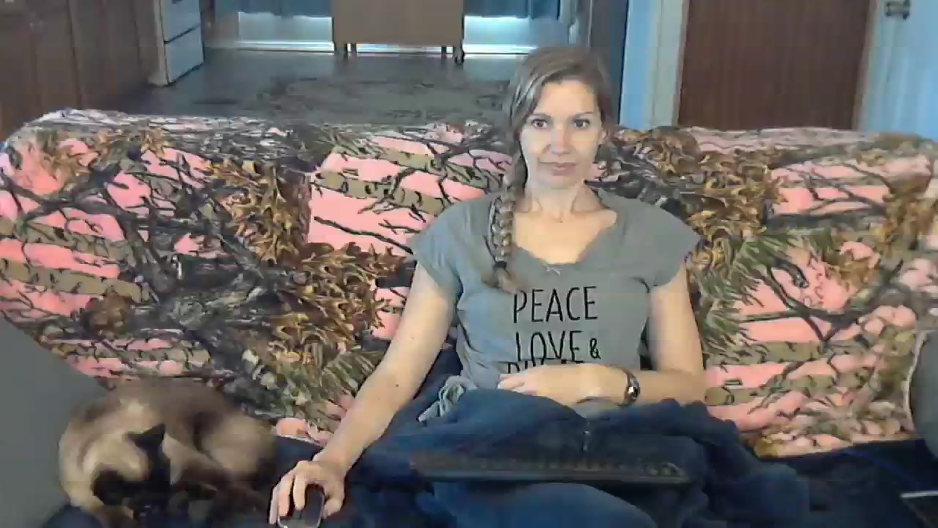 Gallery image thumbnail from SouthernNsexi's myfreecams stream on, 03/09/2024, 15:21 image 14 of 20
