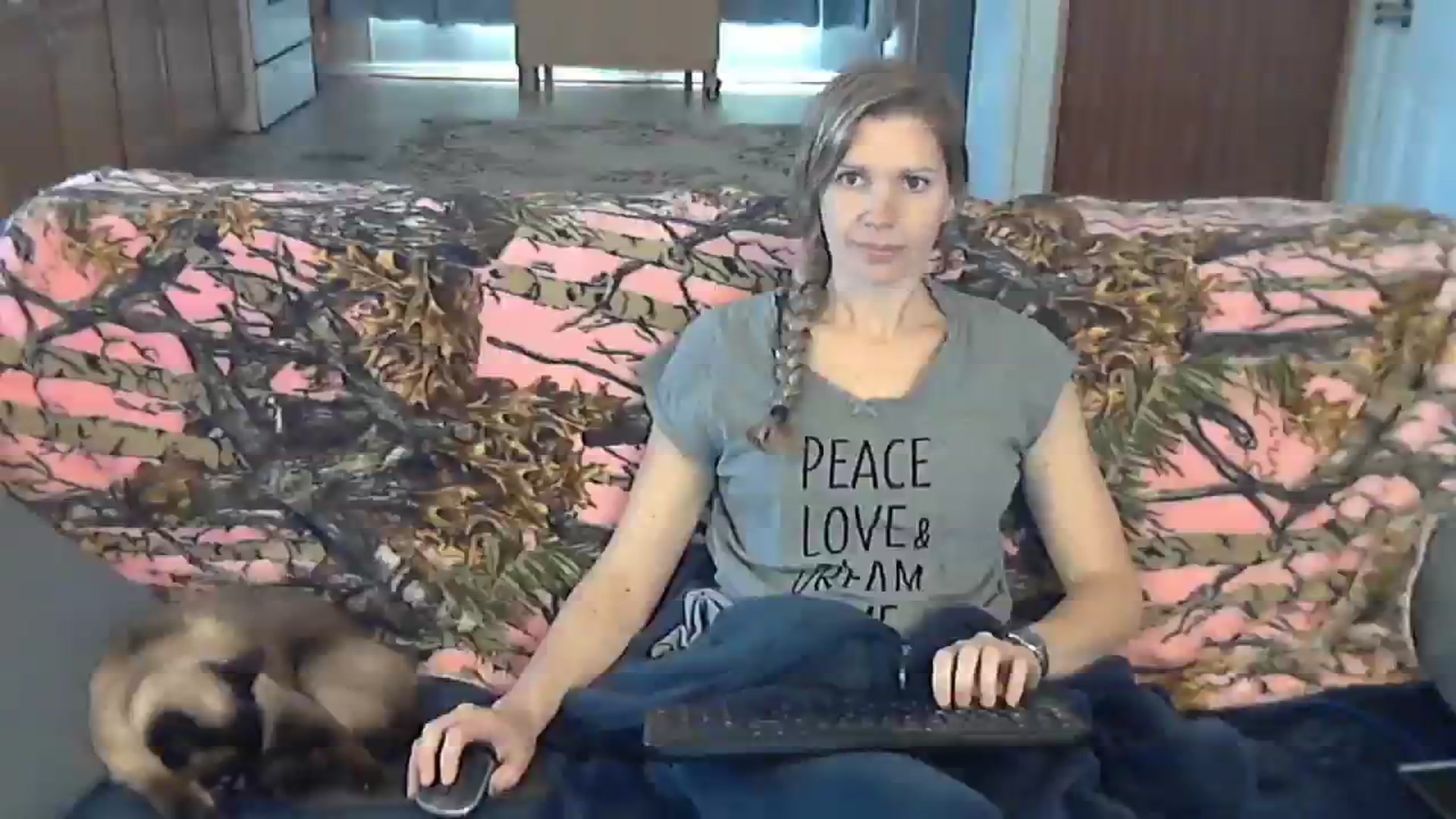 Gallery image thumbnail from SouthernNsexi's myfreecams stream on, 03/09/2024, 15:21 image 11 of 20