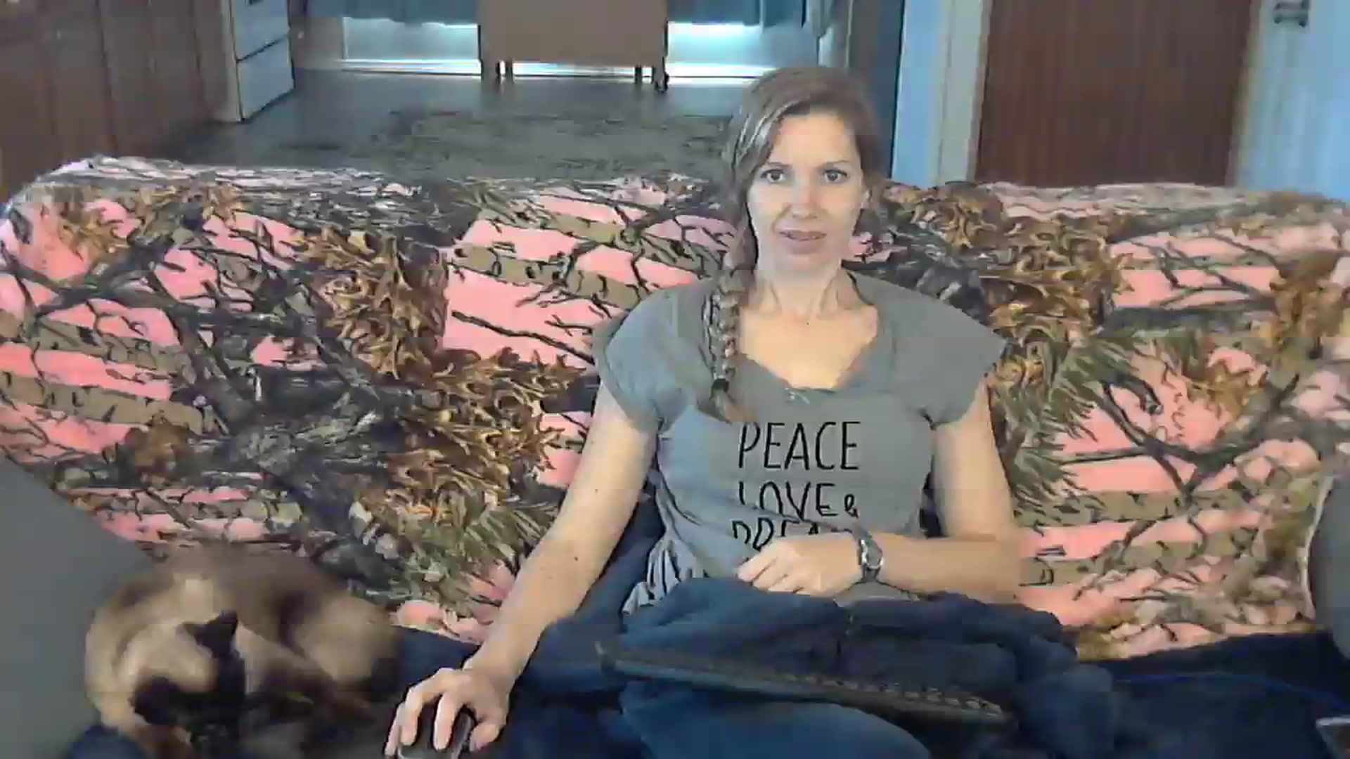 Gallery image thumbnail from SouthernNsexi's myfreecams stream on, 03/09/2024, 15:21 image 17 of 20