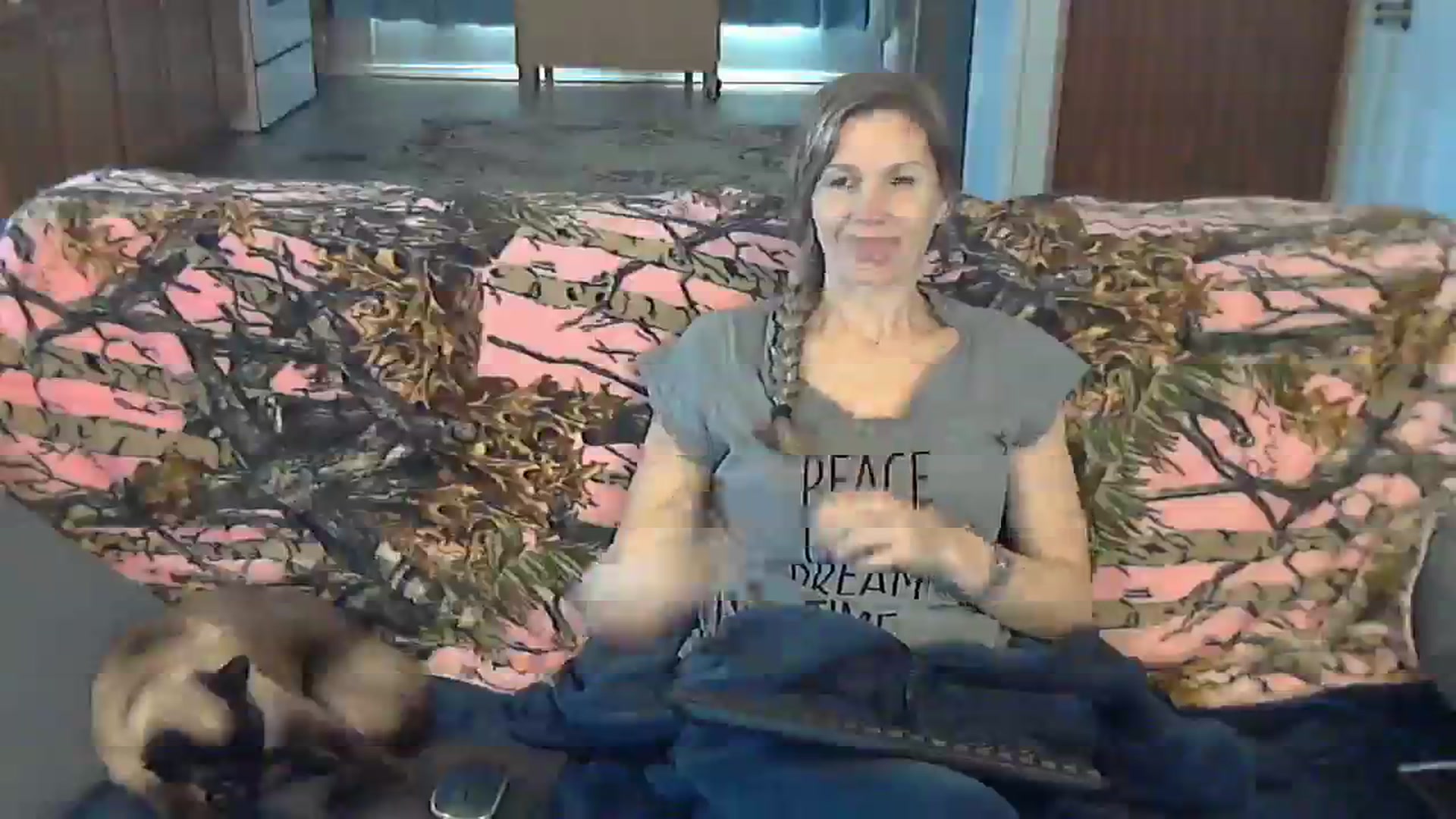 Gallery image thumbnail from SouthernNsexi's myfreecams stream on, 03/09/2024, 15:21 image 15 of 20