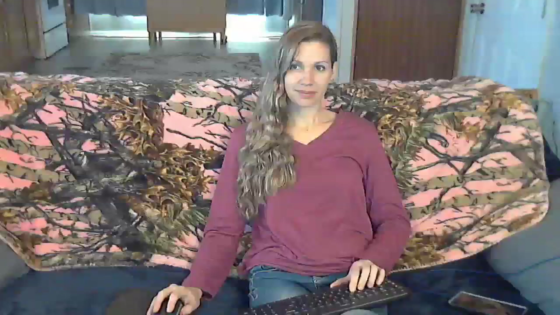 Gallery image thumbnail from SouthernNsexi's myfreecams stream on, 03/10/2024, 14:42 image 2 of 20
