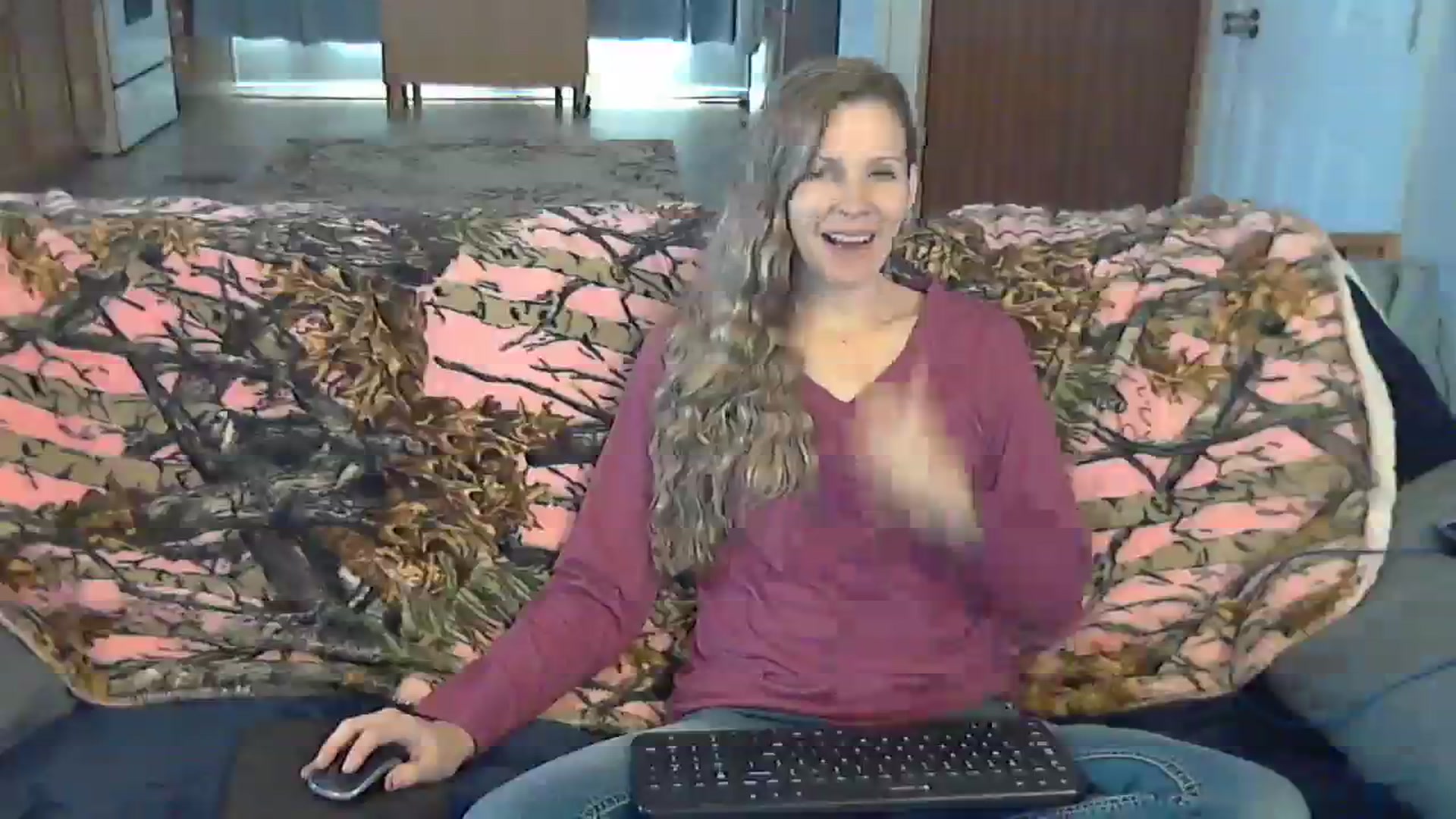 Gallery image thumbnail from SouthernNsexi's myfreecams stream on, 03/10/2024, 14:42 image 8 of 20