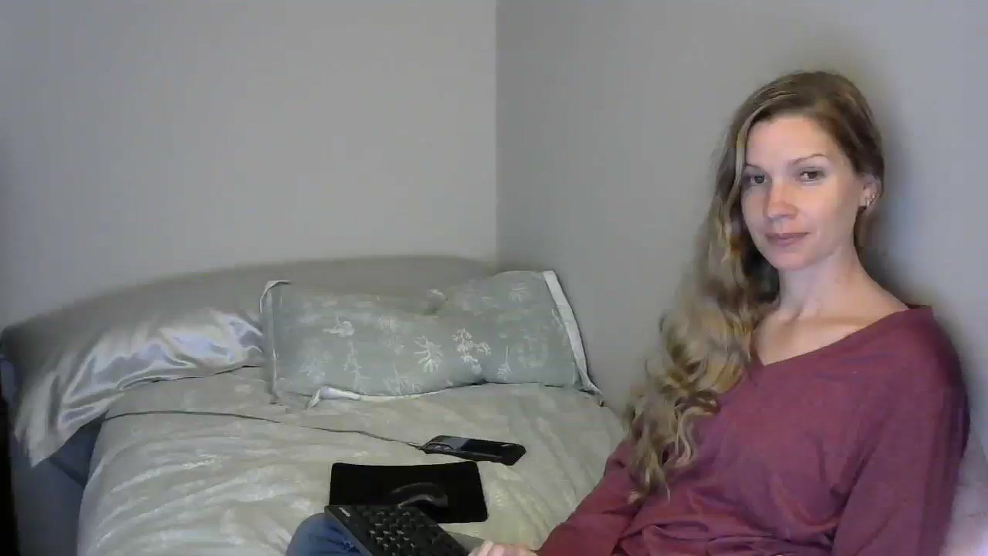 Gallery image thumbnail from SouthernNsexi's myfreecams stream on, 03/12/2024, 14:37 image 17 of 20