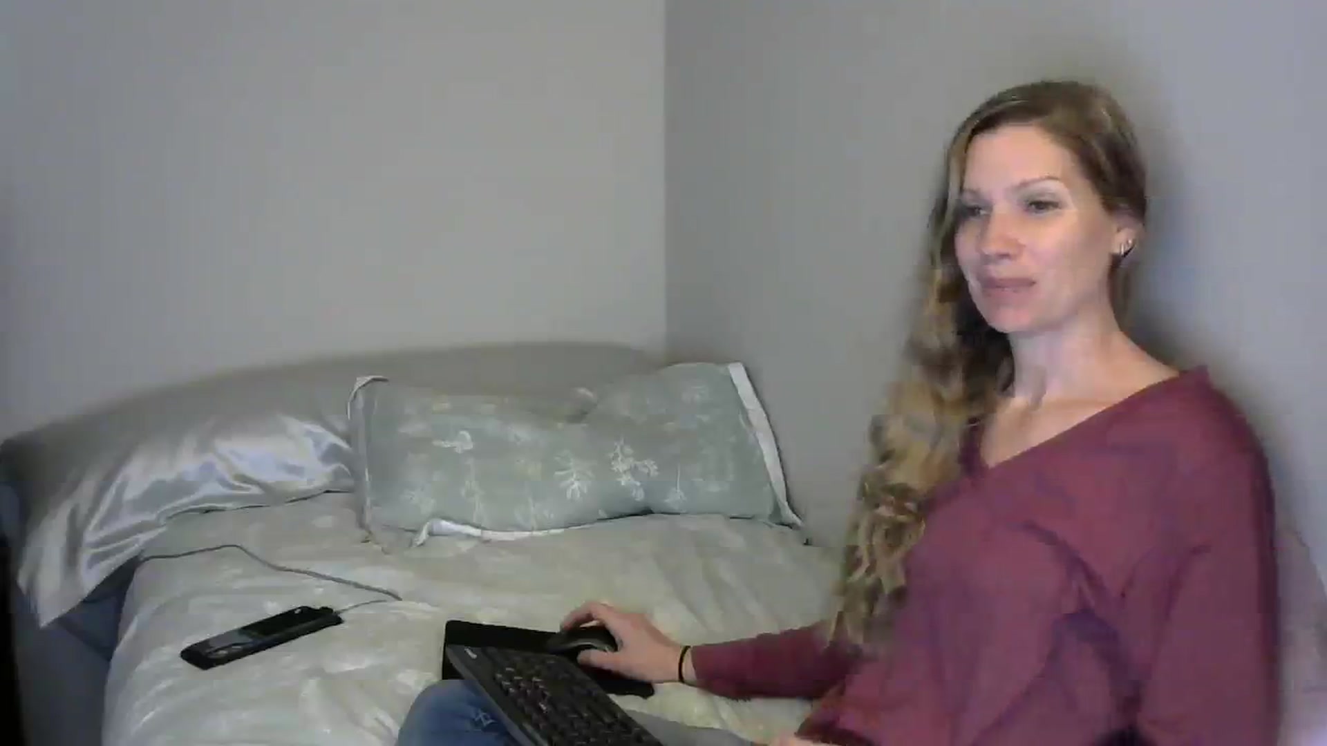 Gallery image thumbnail from SouthernNsexi's myfreecams stream on, 03/12/2024, 14:37 image 5 of 20