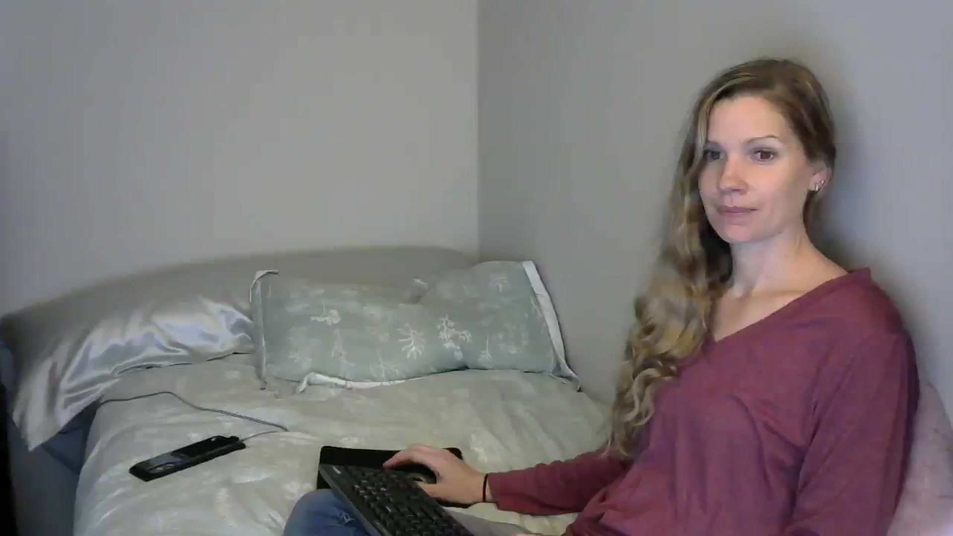 Gallery image thumbnail from SouthernNsexi's myfreecams stream on, 03/12/2024, 14:37 image 6 of 20