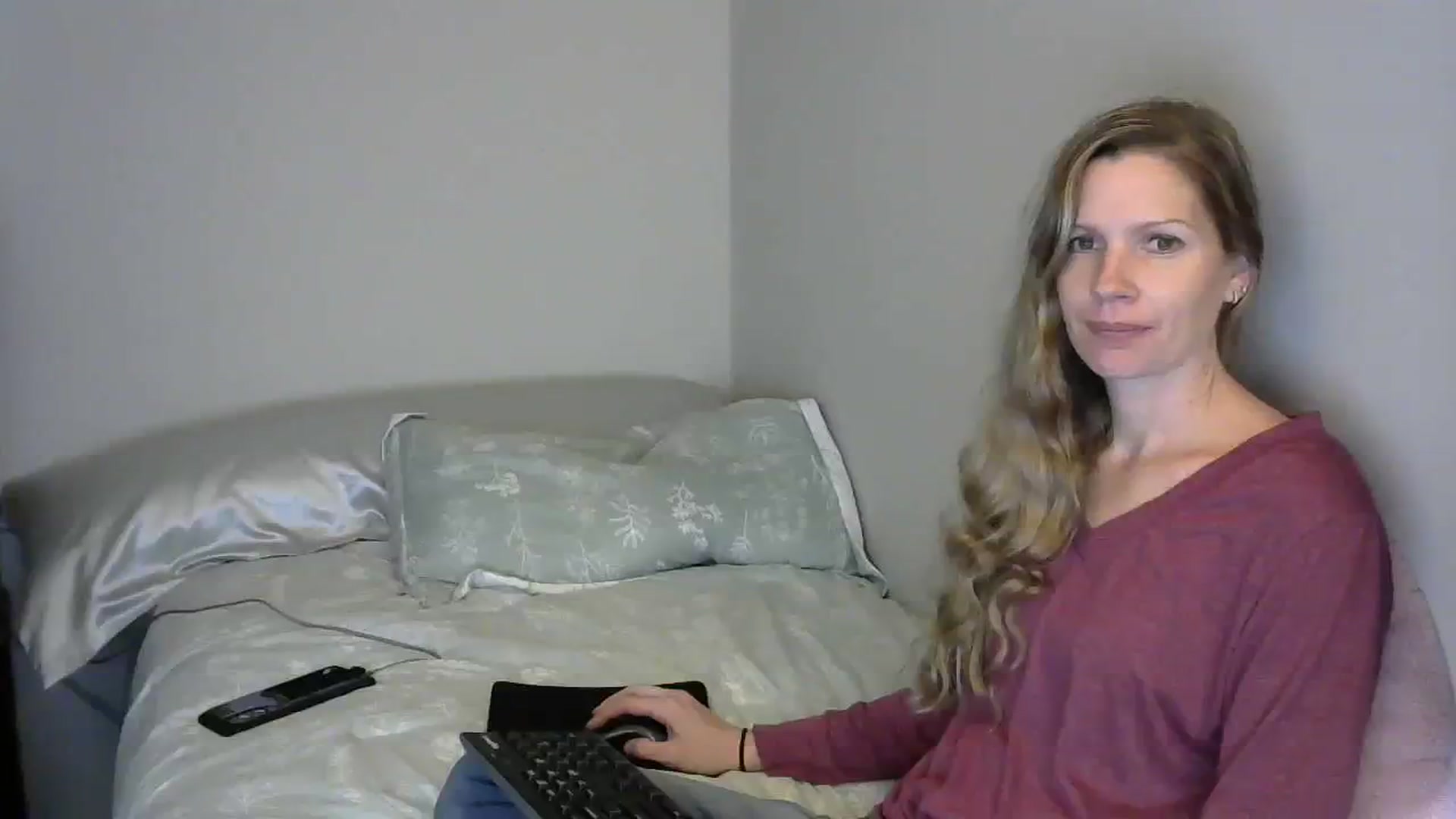 Gallery image thumbnail from SouthernNsexi's myfreecams stream on, 03/12/2024, 14:37 image 9 of 20