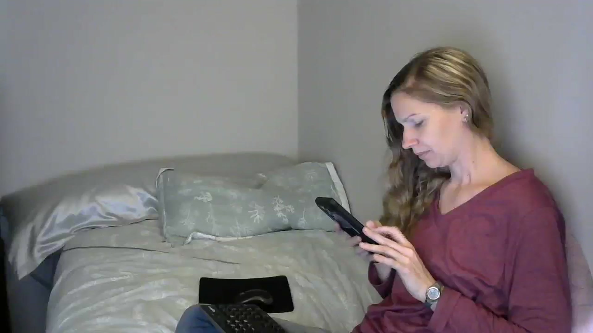 Gallery image thumbnail from SouthernNsexi's myfreecams stream on, 03/12/2024, 14:37 image 13 of 20