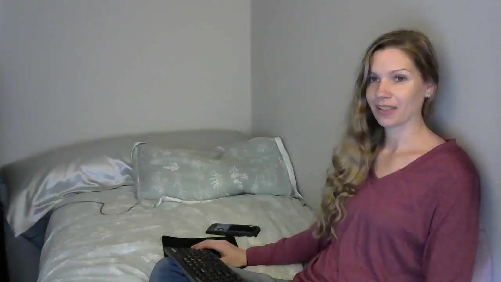 Gallery image thumbnail from SouthernNsexi's myfreecams stream on, 03/12/2024, 14:37 image 2 of 20