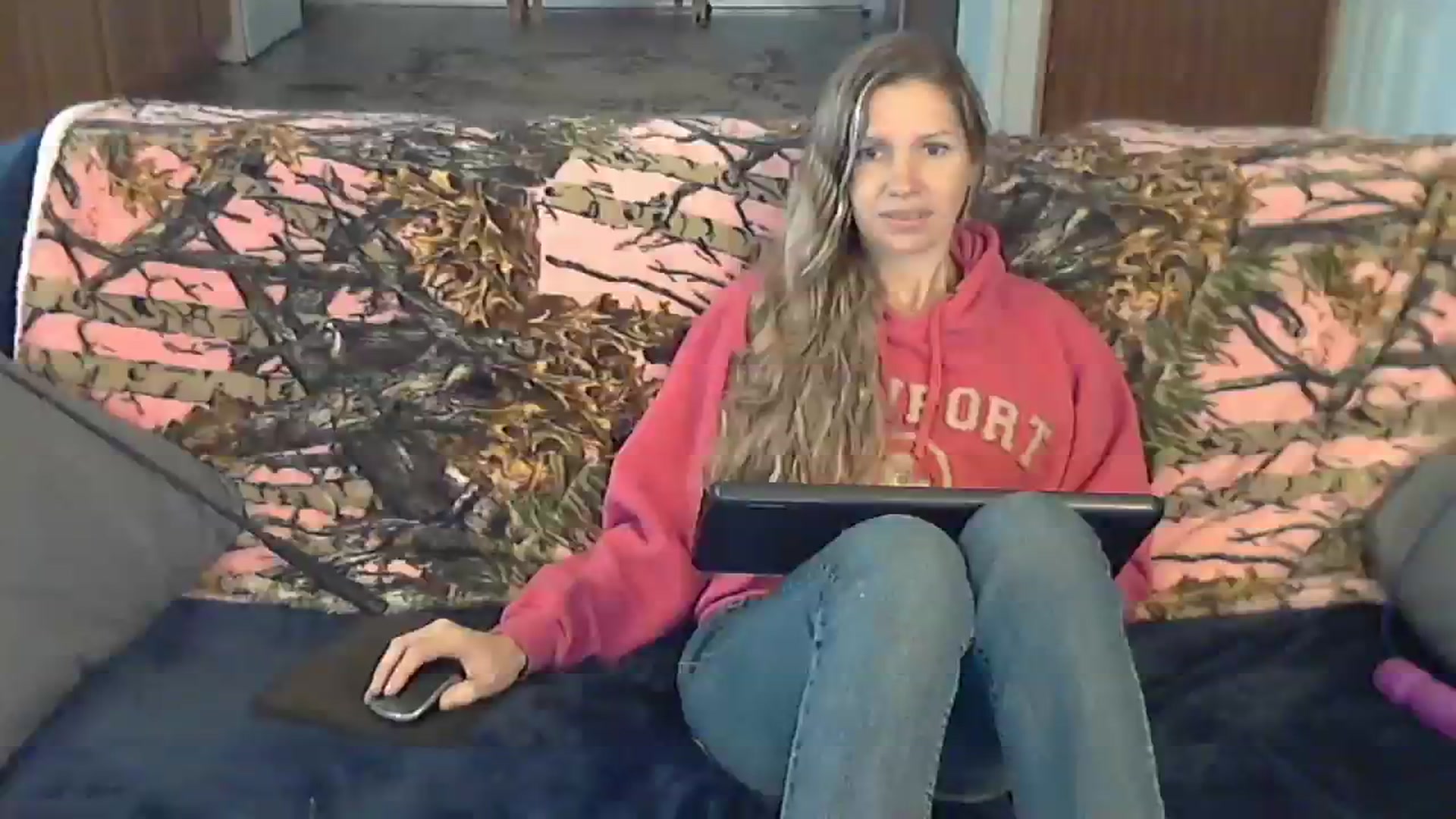 Gallery image thumbnail from SouthernNsexi's myfreecams stream on, 03/24/2024, 14:20 image 7 of 20