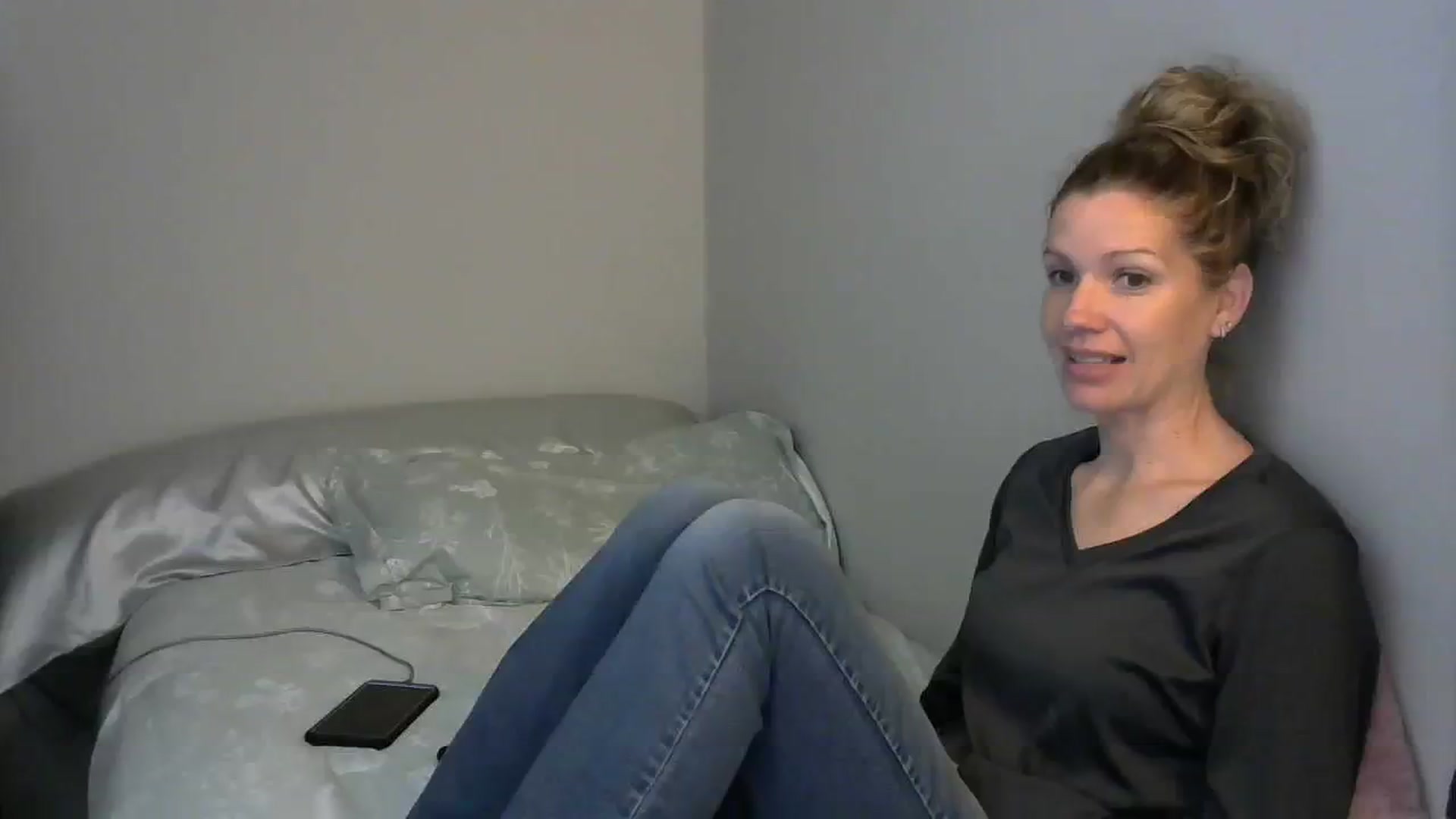 Gallery image thumbnail from SouthernNsexi's myfreecams stream on, 03/26/2024, 13:22 image 17 of 20