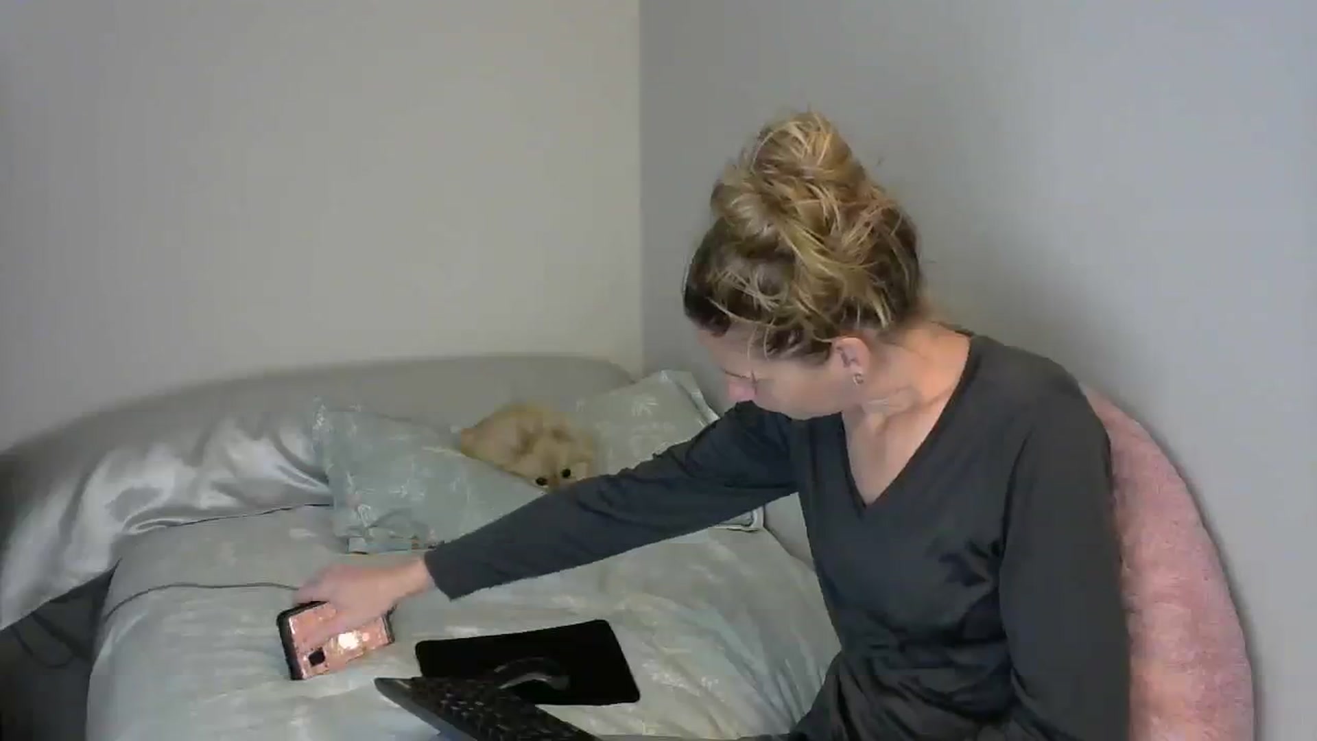 Gallery image thumbnail from SouthernNsexi's myfreecams stream on, 03/26/2024, 14:36 image 12 of 20